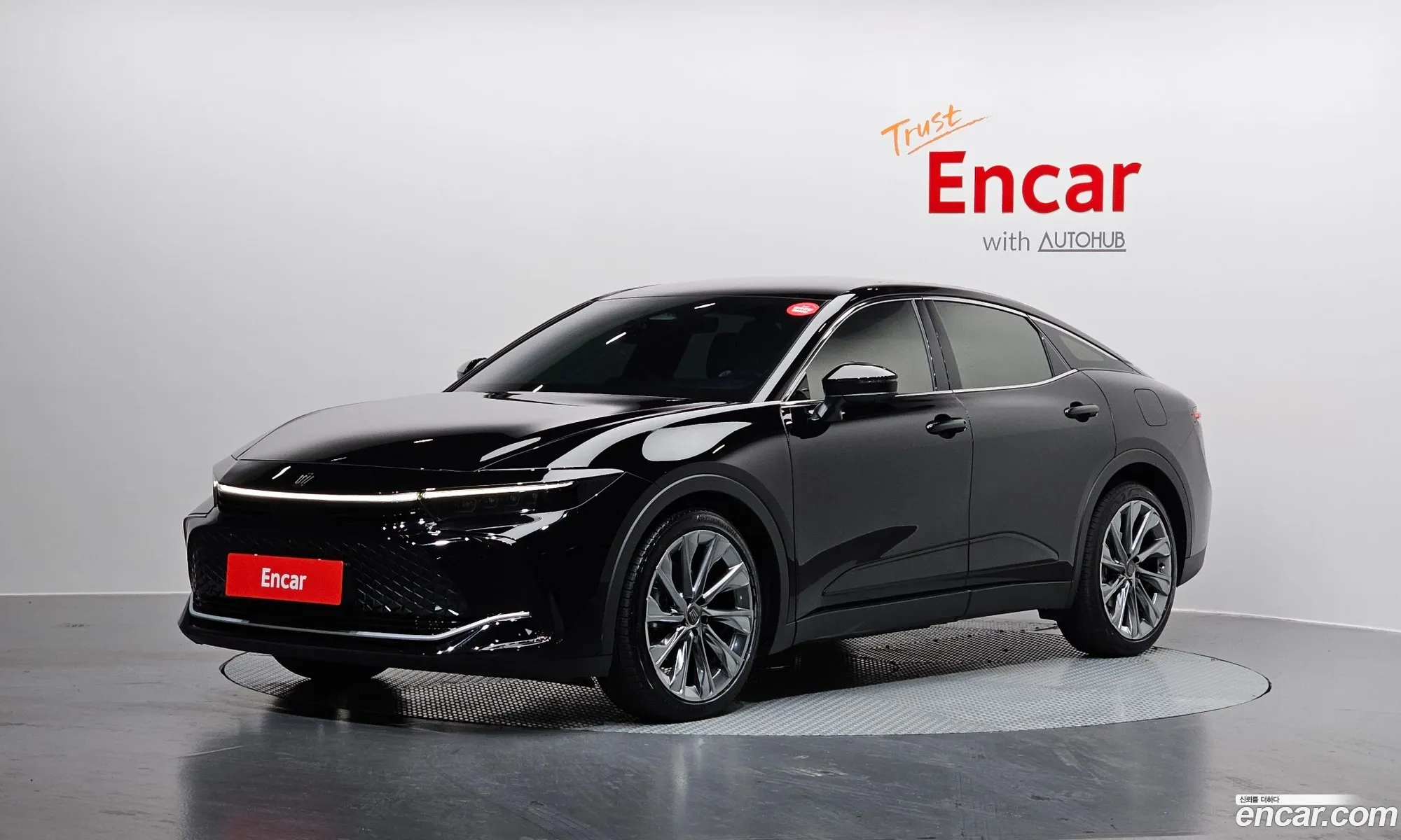 Toyota Crown Crossover 2023 JTDAAAAF7P3015128 — 2