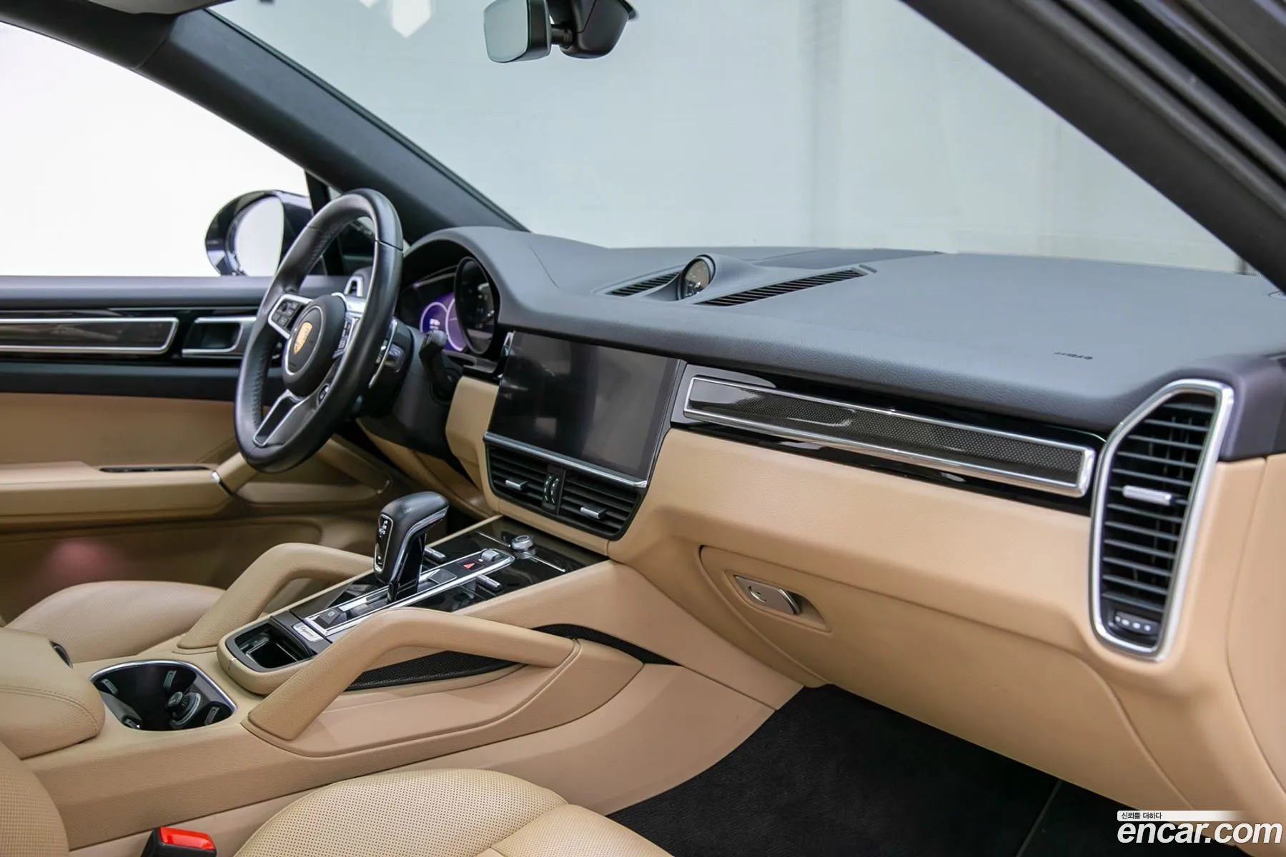 Porsche Cayenne 2020 — 18