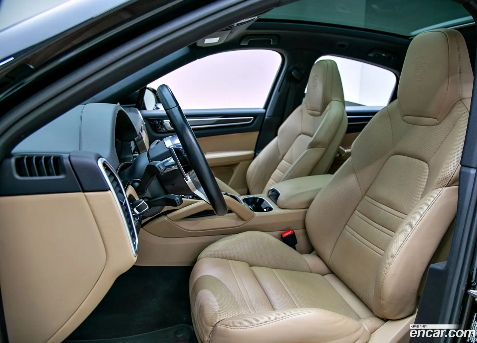 Porsche Cayenne 2020 — 17