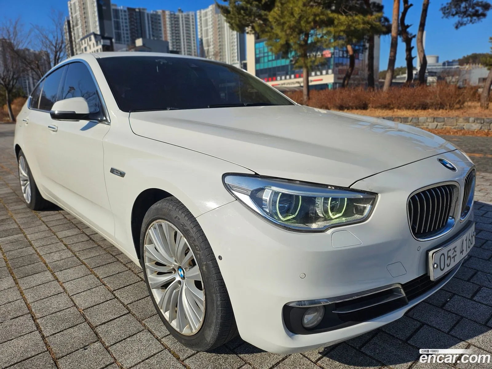 BMW 5 Series GT 2016 — 14