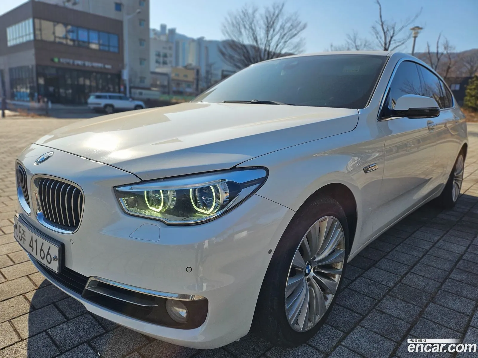 BMW 5 Series GT 2016 — 12