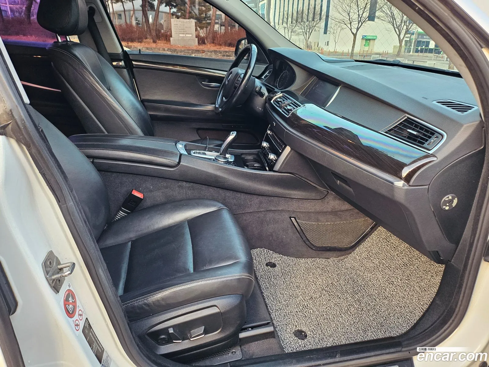 BMW 5 Series GT 2016 — 6