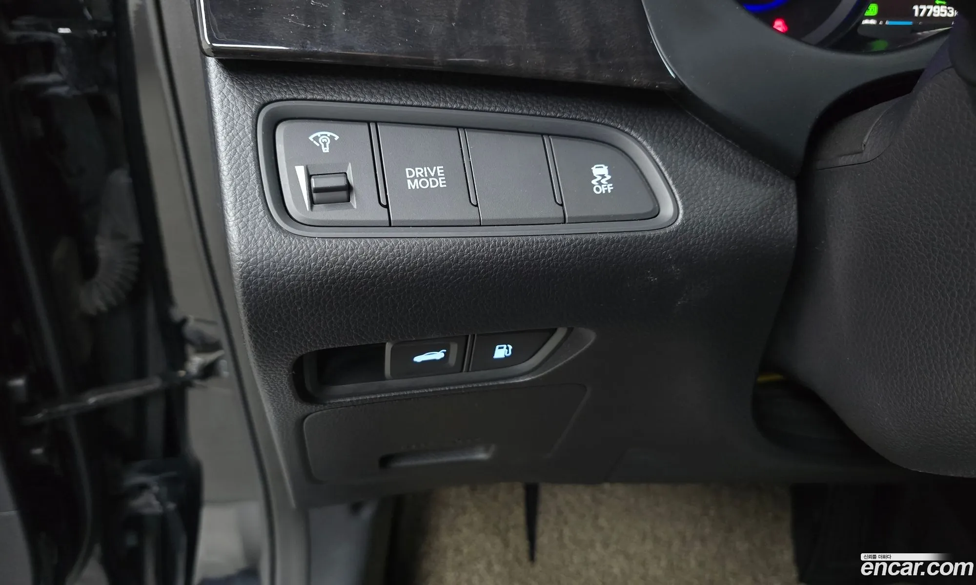 Hyundai Grandeur HG Hybrid 2015 — 12