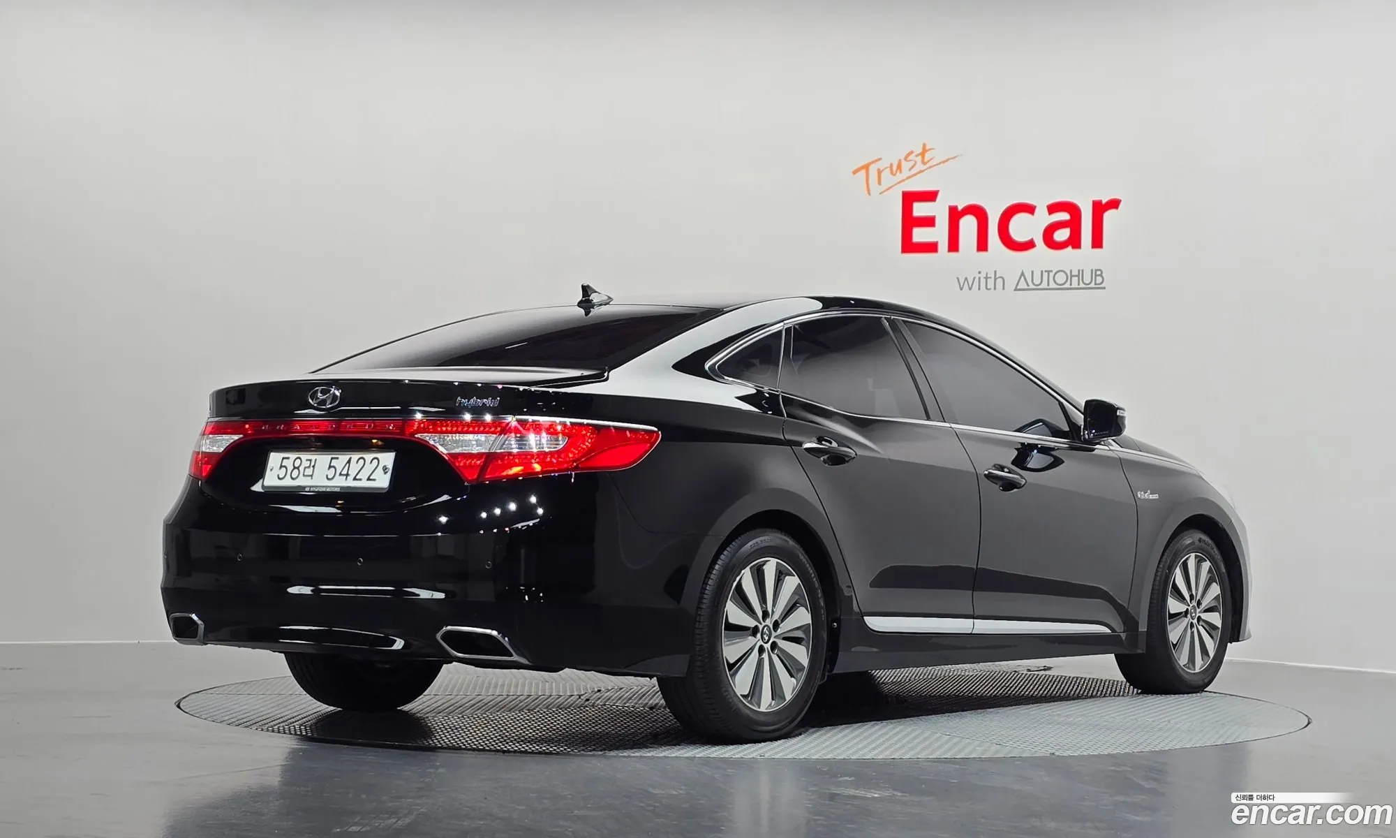 Hyundai Grandeur HG Hybrid 2015 — 9