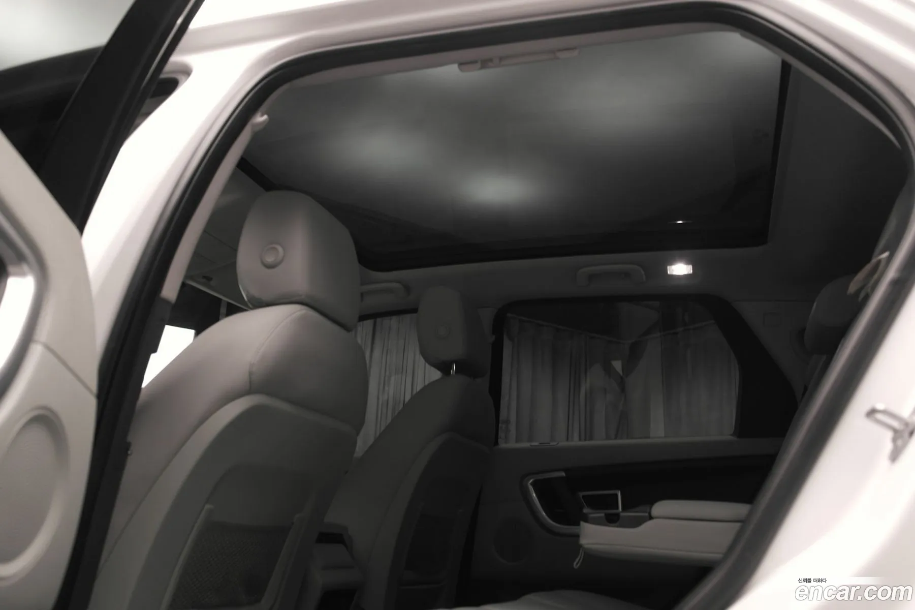 Land Rover Discovery Sport 2017 — 8