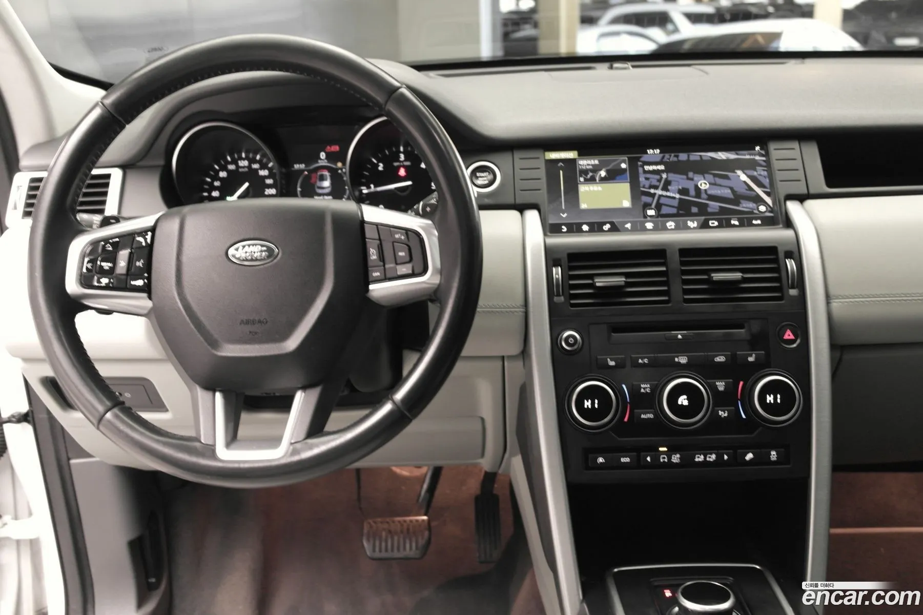 Land Rover Discovery Sport 2017 — 6