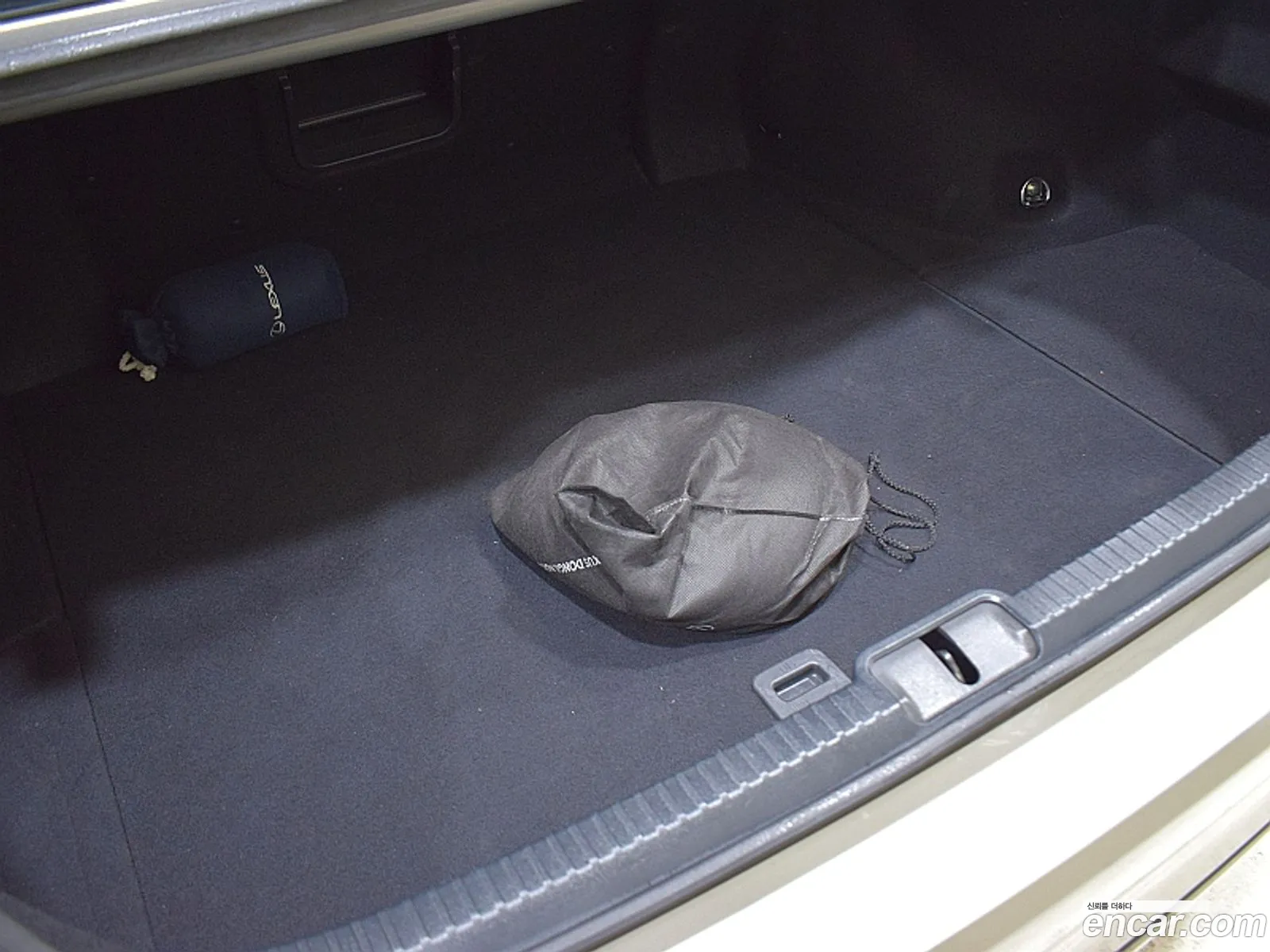 Lexus ES300h 7th Gen 2022 — 10
