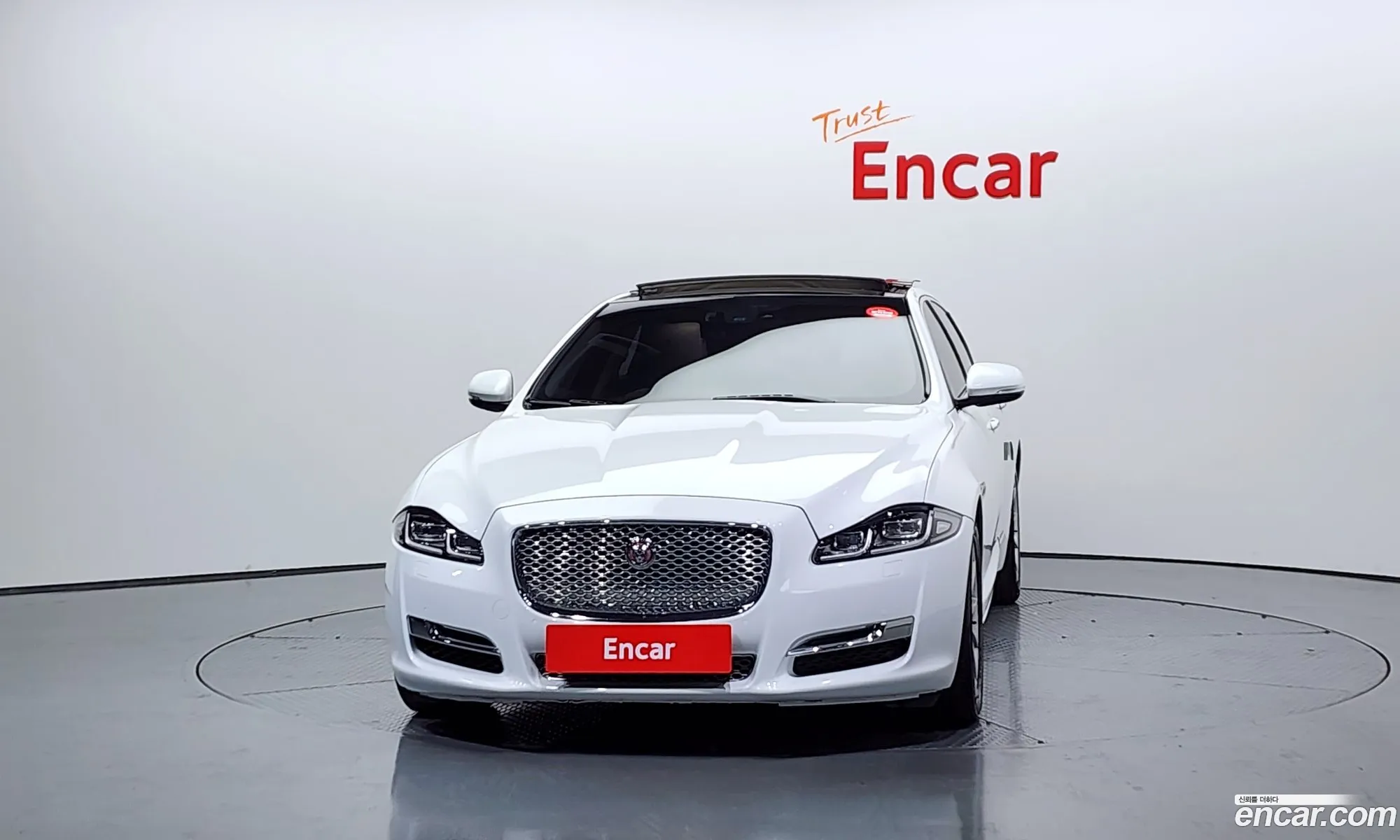 Jaguar XJ 2013 SAJAA20S2DPV46408 — 16