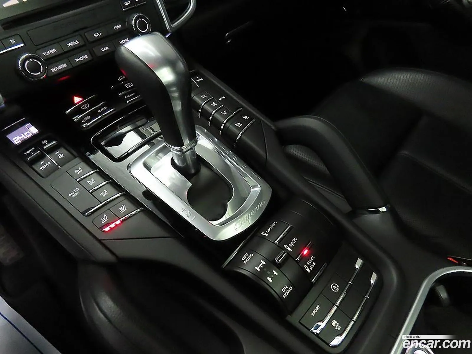 Porsche Cayenne 2017 — 17