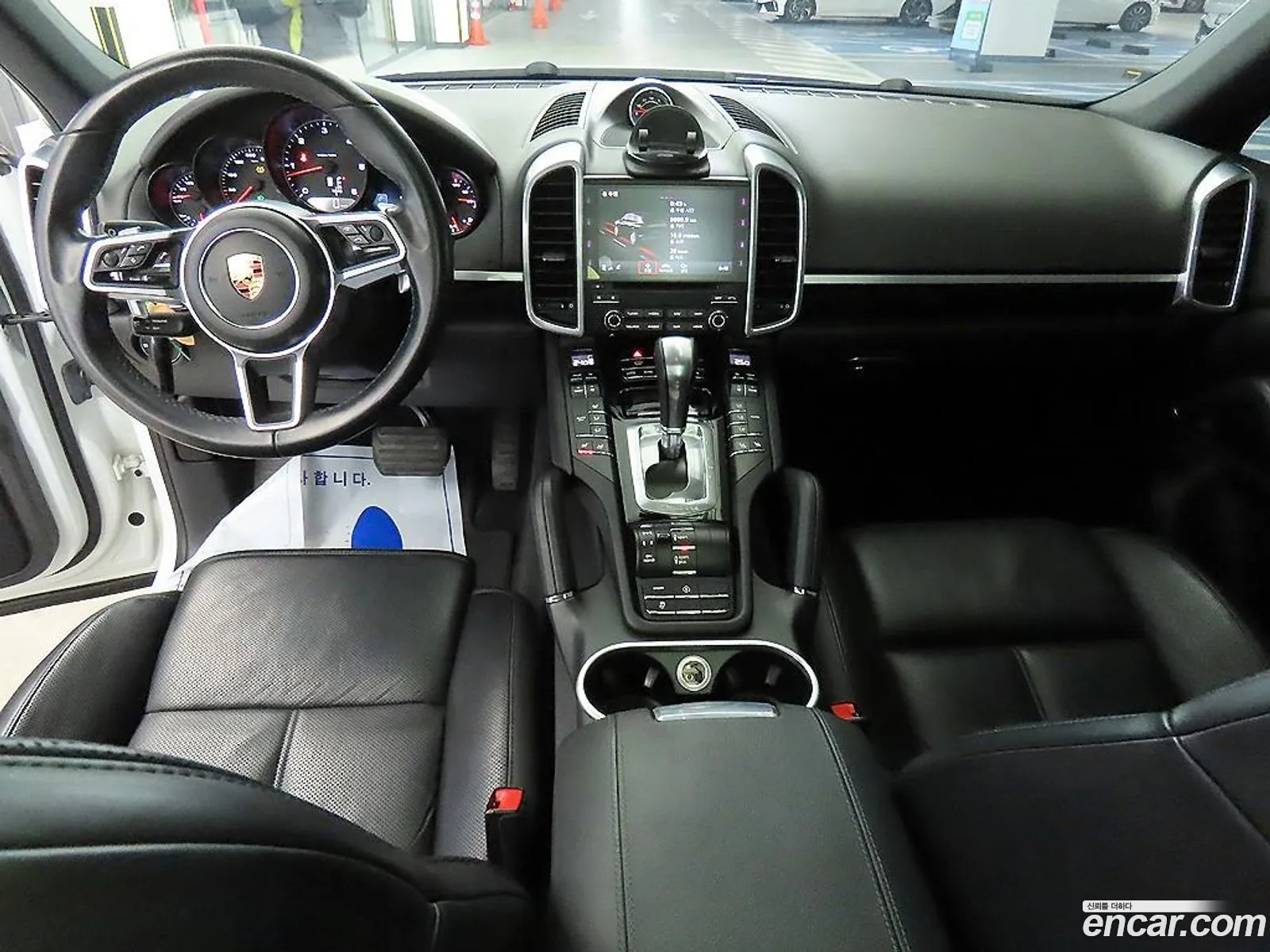 Porsche Cayenne 2017 — 13