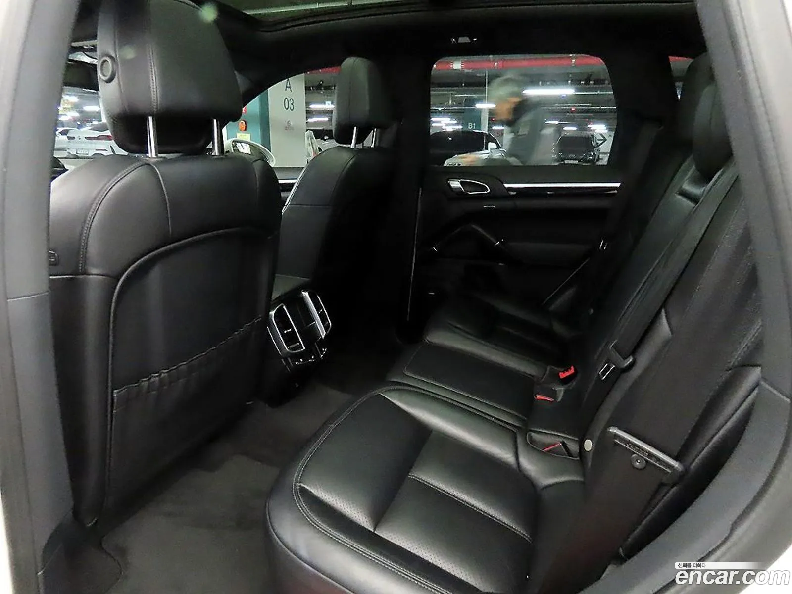 Porsche Cayenne 2017 — 14