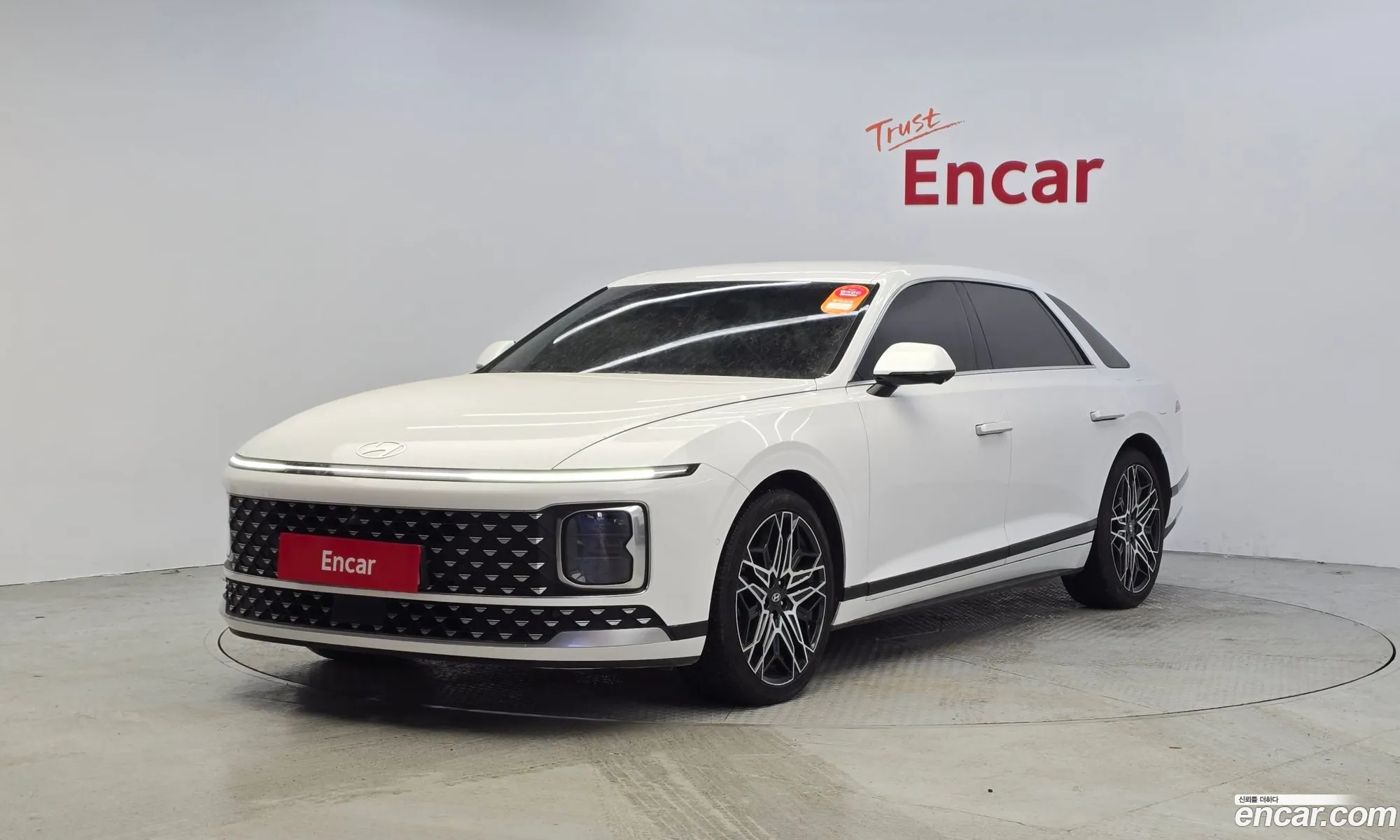 Hyundai Grandeur Hybrid 2023 — 20