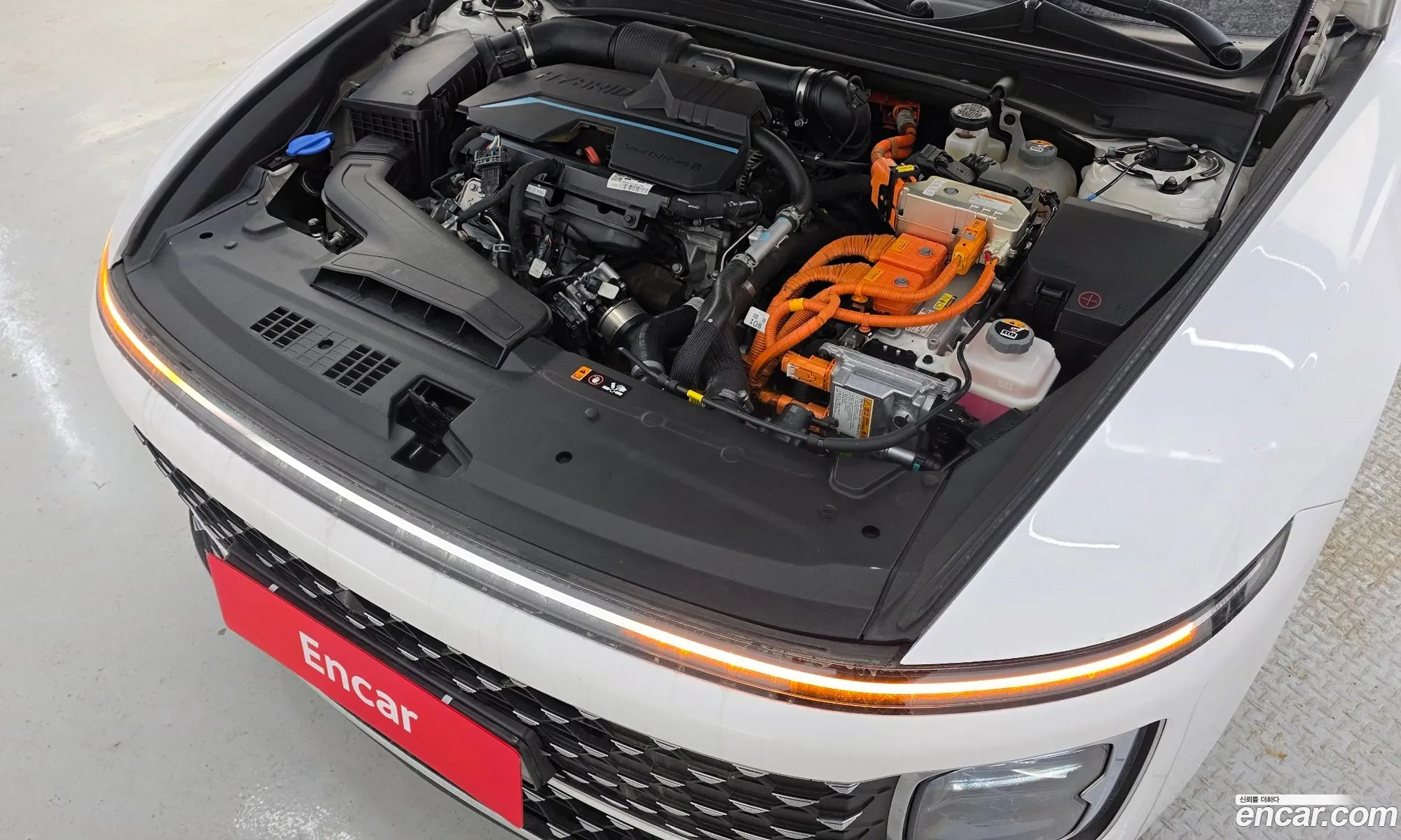 Hyundai Grandeur Hybrid 2023 — 8