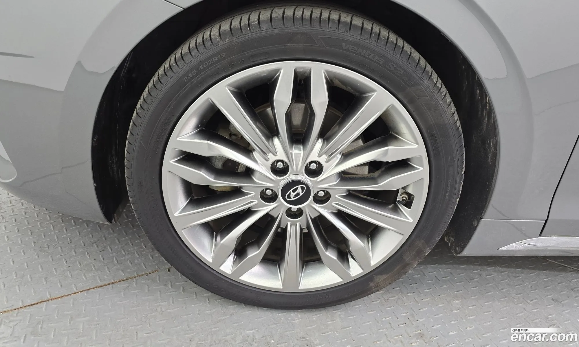 Hyundai Grandeur IG 2020 — 18
