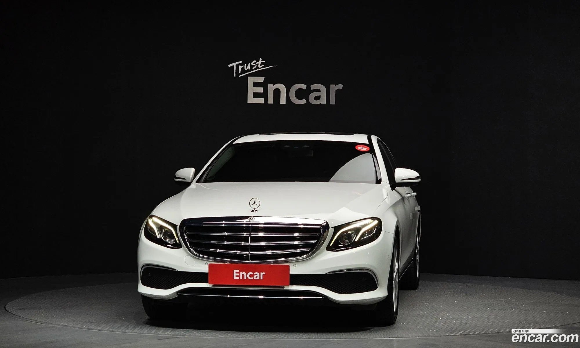 Mercedes-Benz E-Class W213 2017 WDDZF4JB3JA329936 — 3