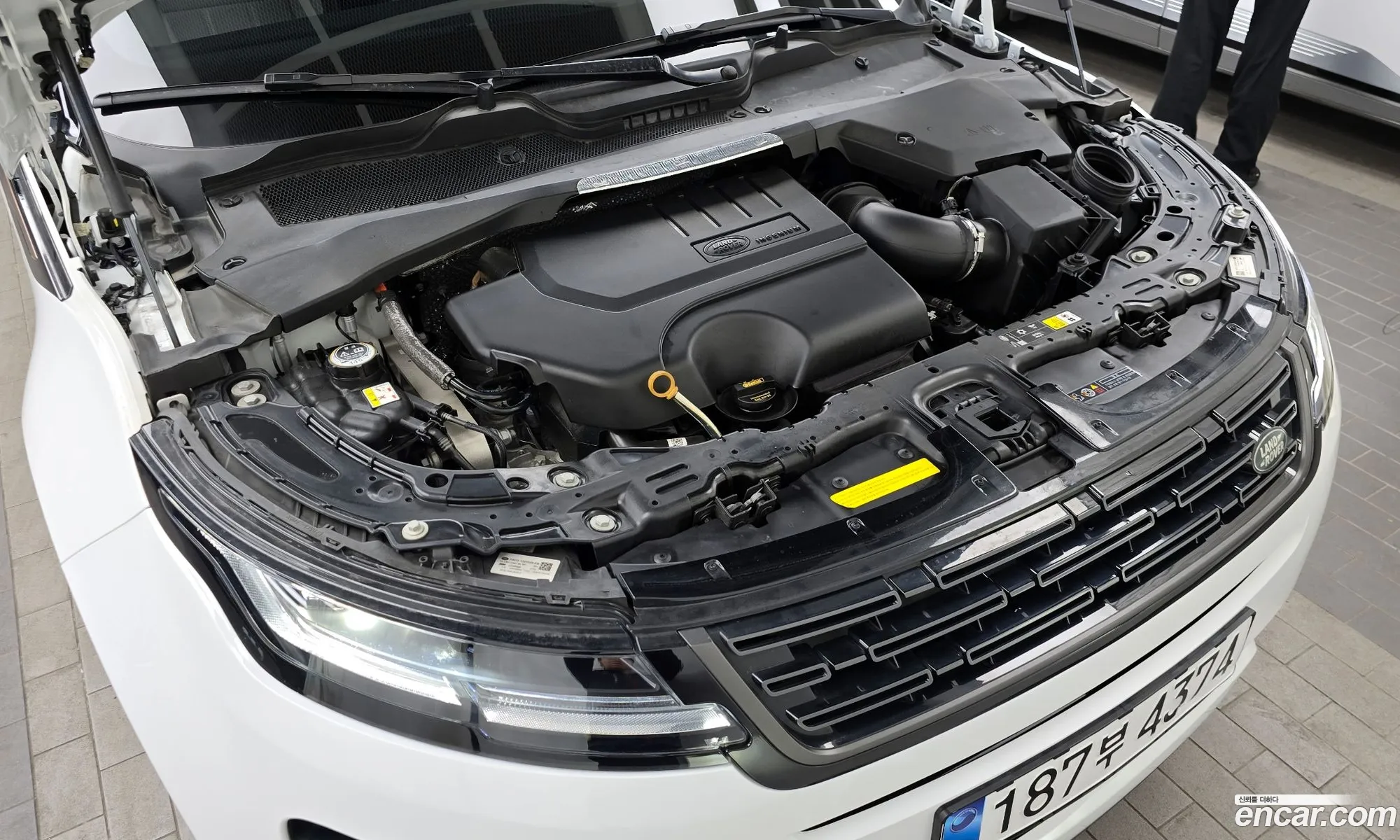 Land Rover Range Rover Evoque 2024 — 11