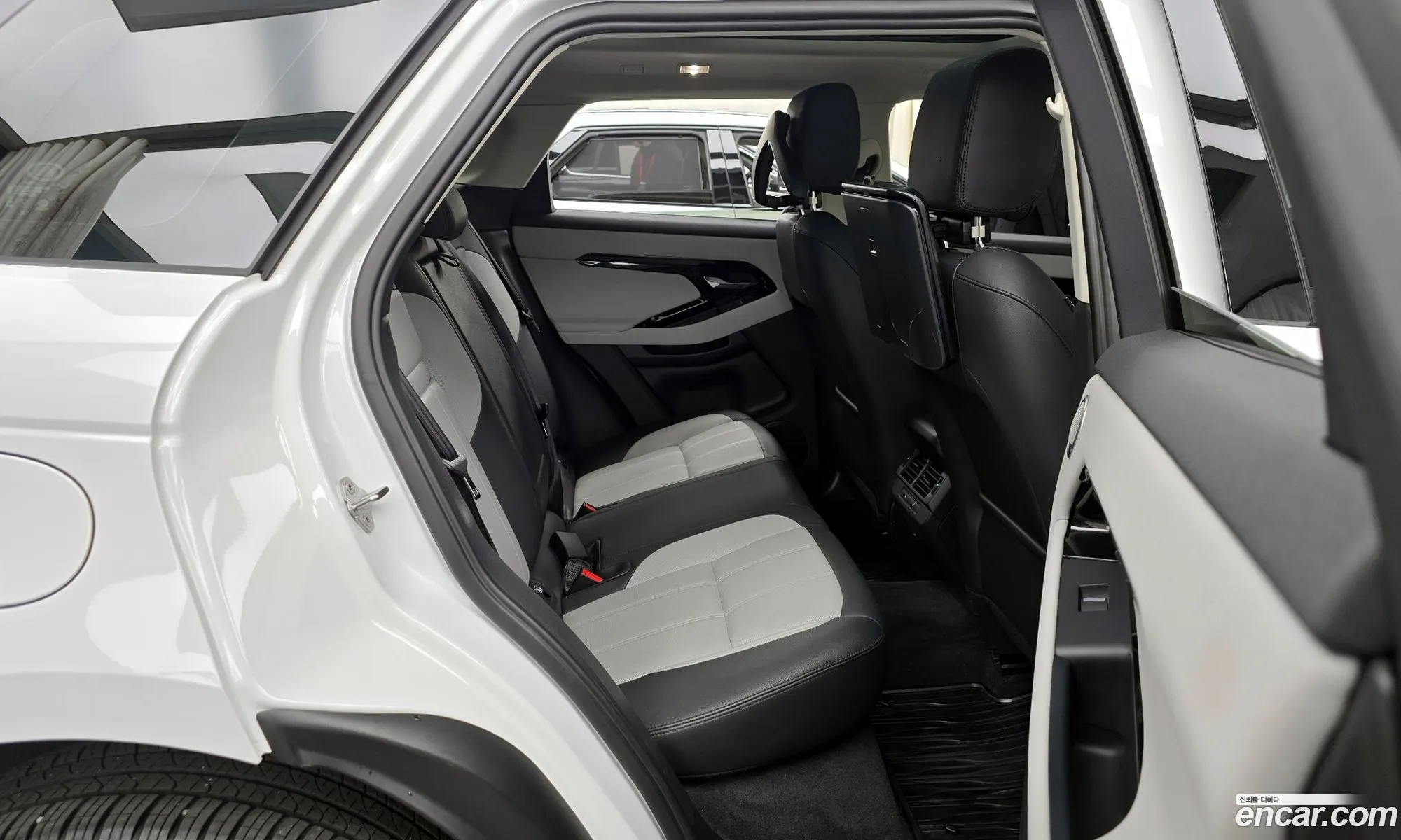 Land Rover Range Rover Evoque 2024 — 2