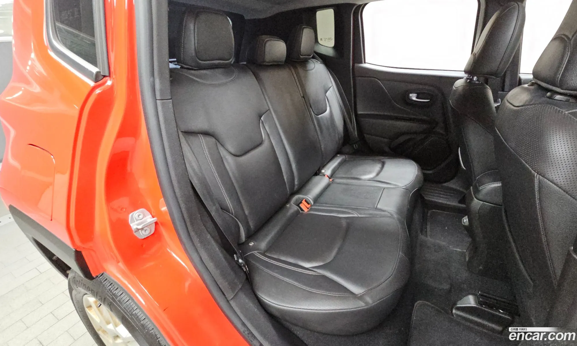 Jeep Renegade 2021 1C4NJCDB8MPM65882 — 4