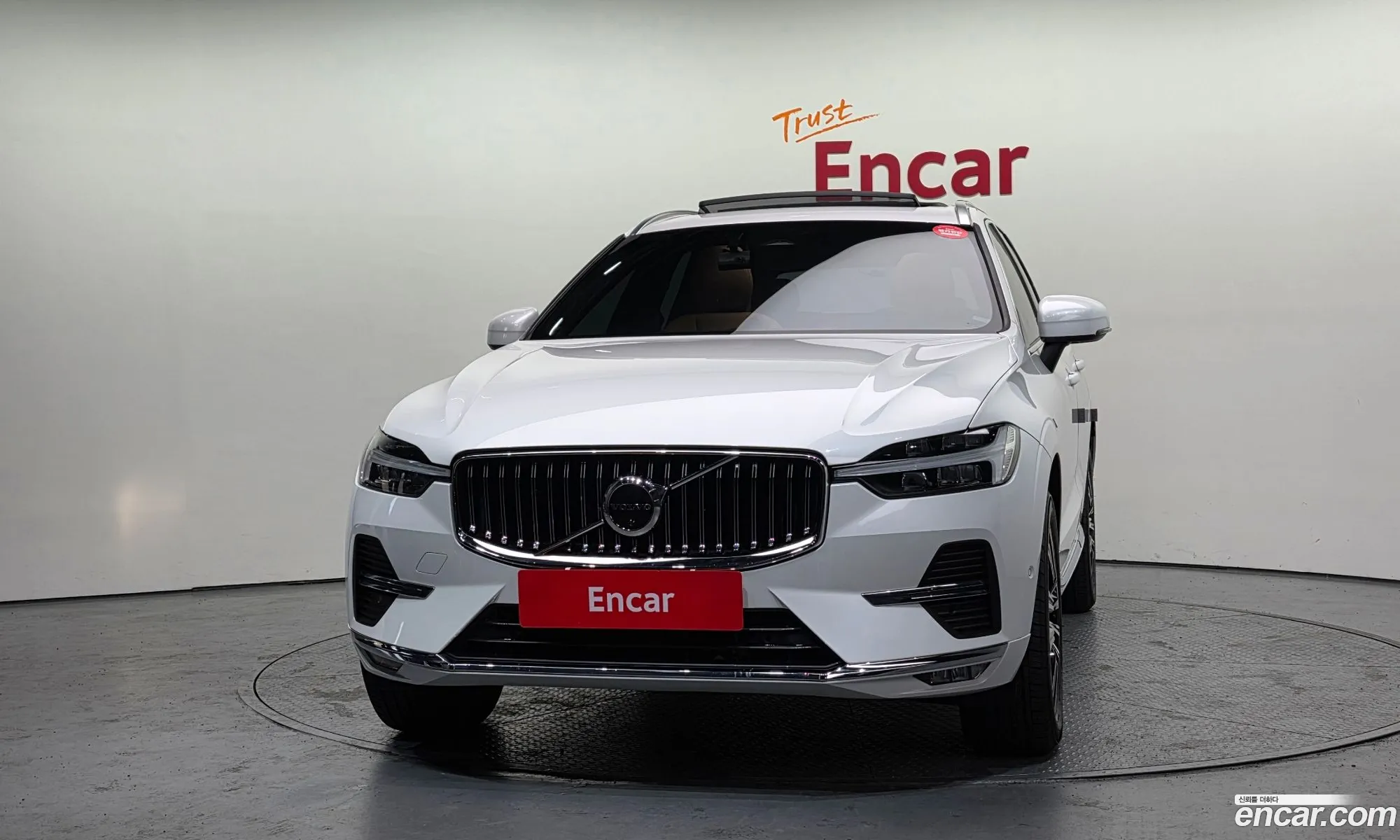 Volvo XC60 2022 YV1UZL12CN1978041 — 18