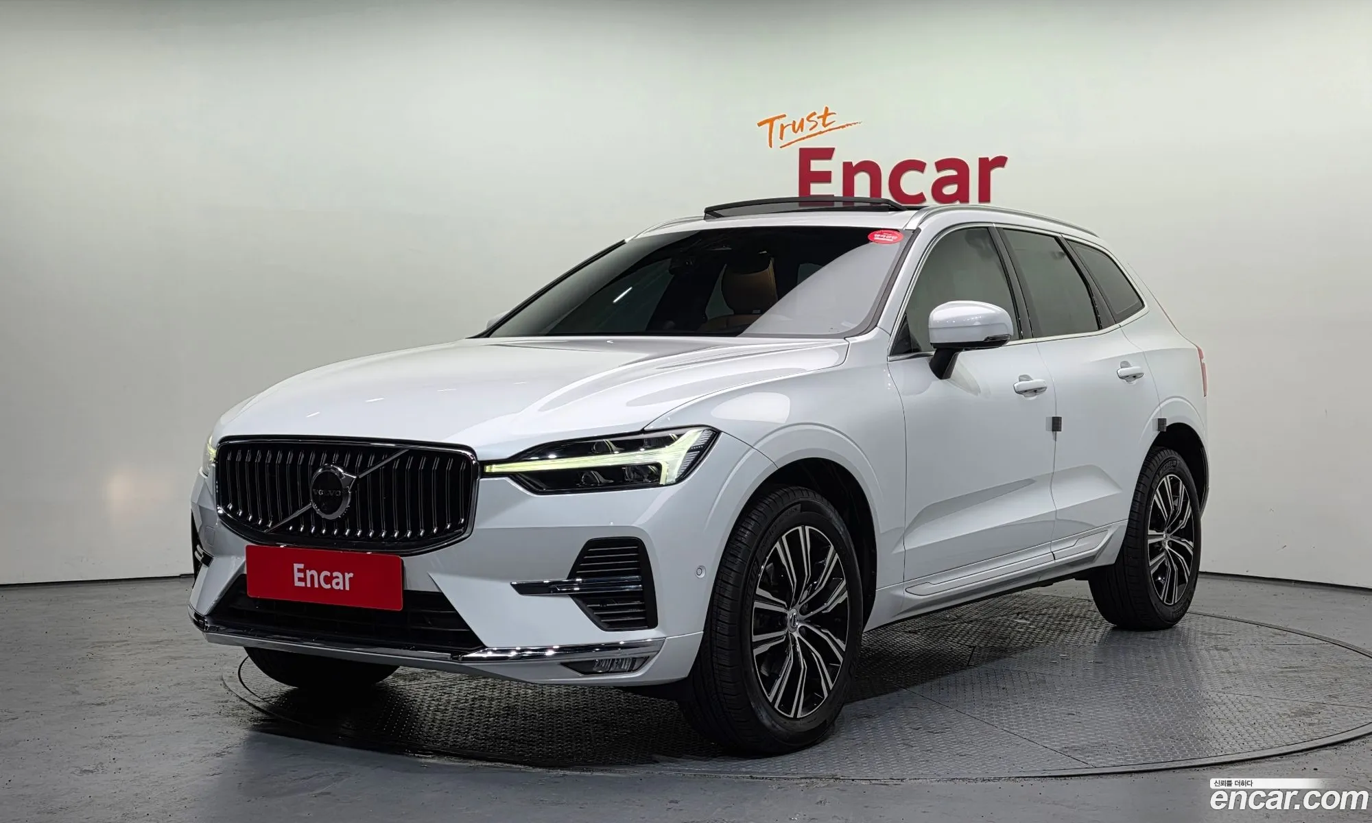 Volvo XC60 2022 YV1UZL12CN1978041 — 16