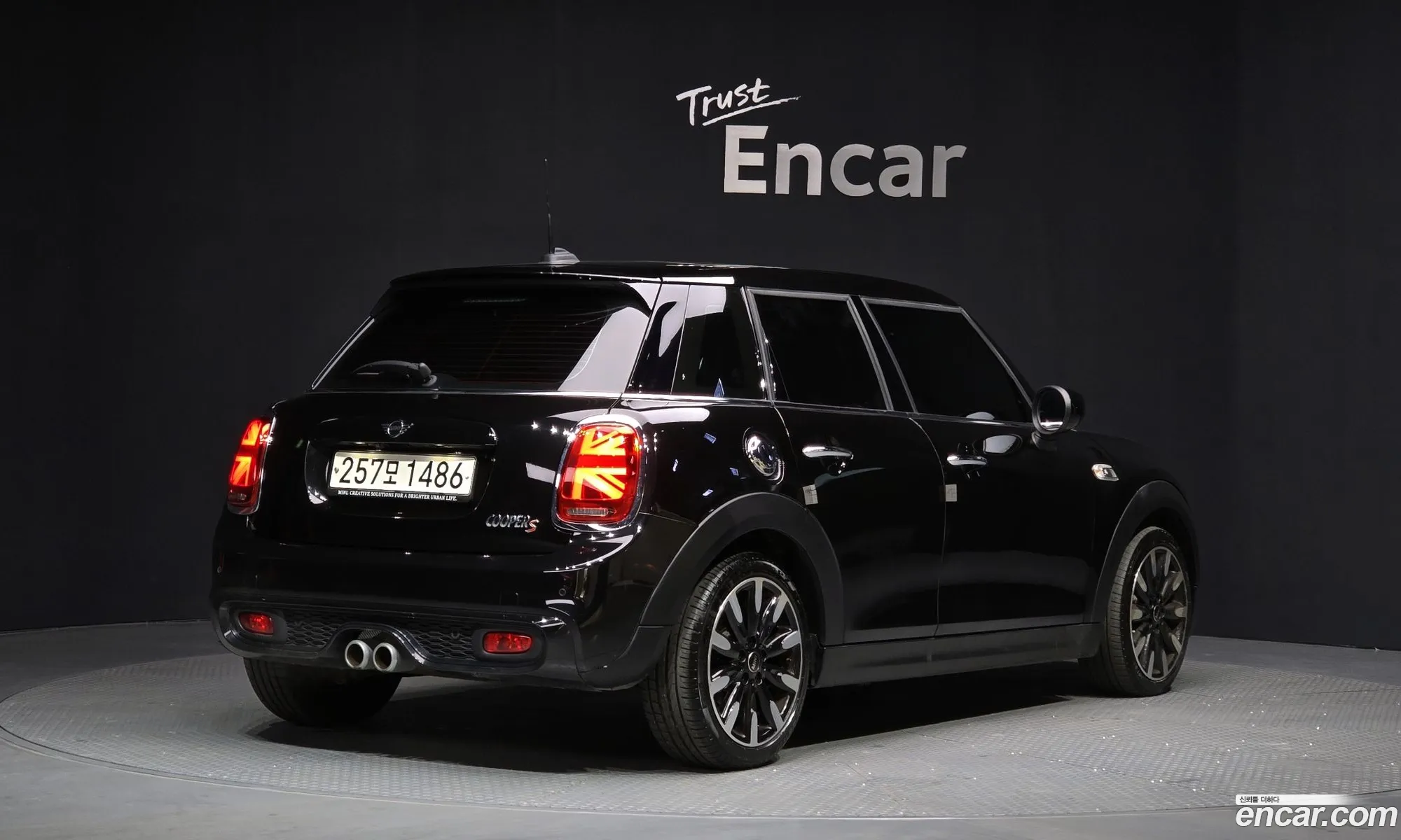 Mini Cooper S 2020 WMWXV9105L2N04598 — 19