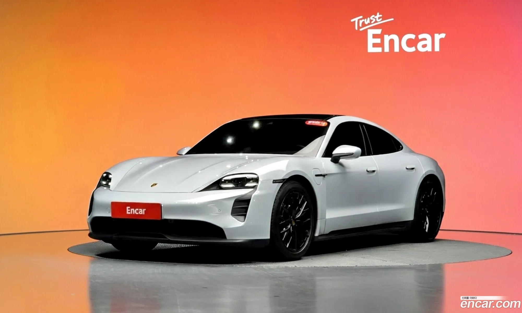 Porsche Taycan 2023 — 2