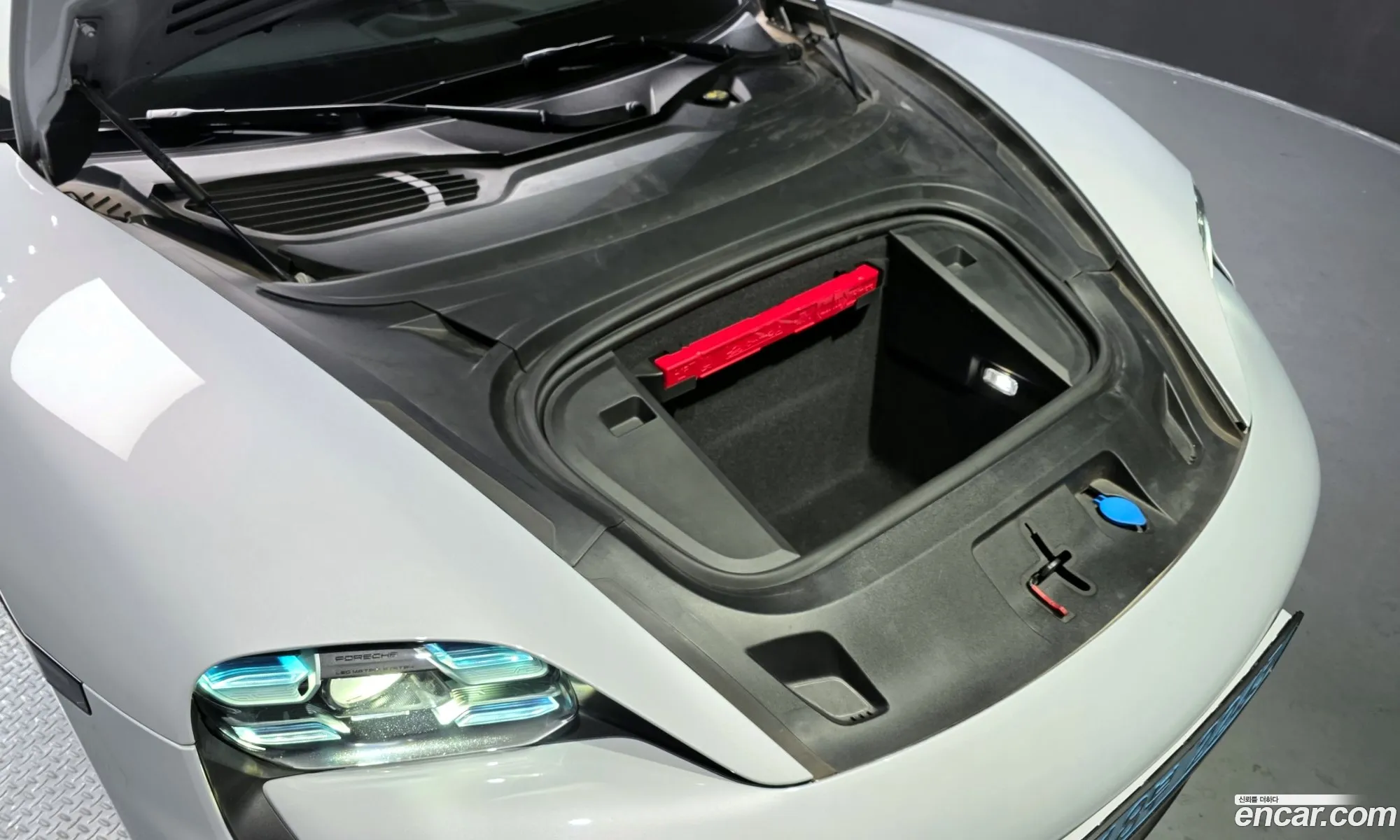 Porsche Taycan 2023 — 6