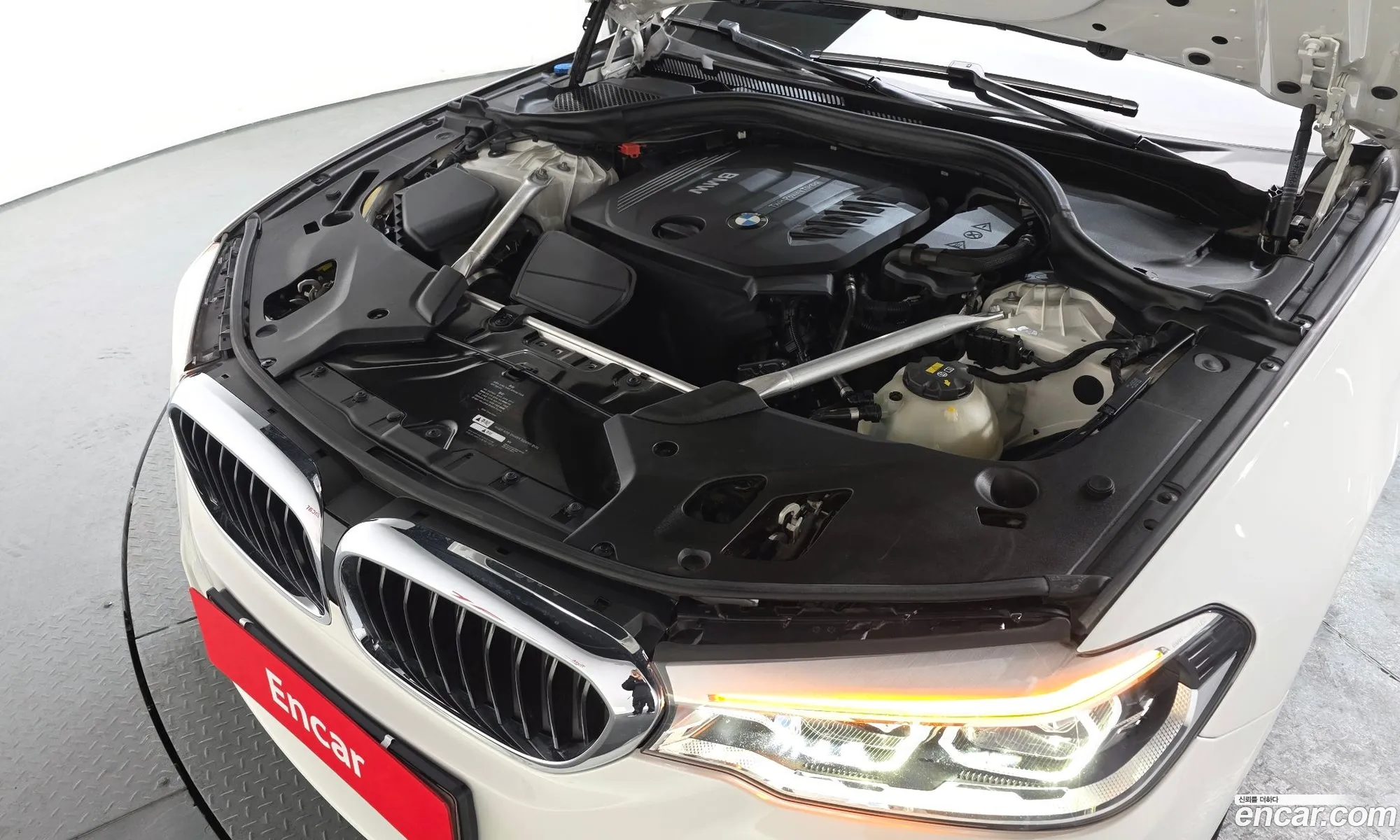 BMW 5 Series 2018 WBAJC3101JG997575 — 15
