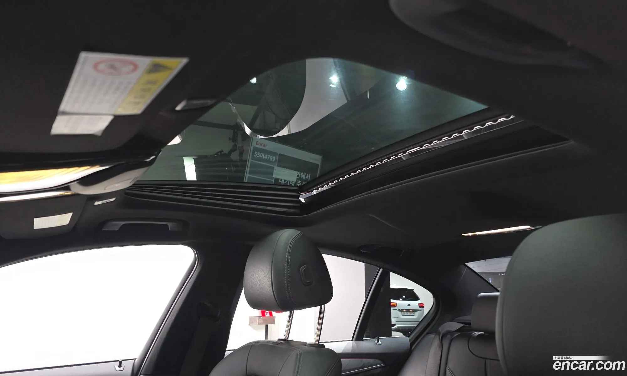 BMW 5 Series 2018 WBAJC3101JG997575 — 19