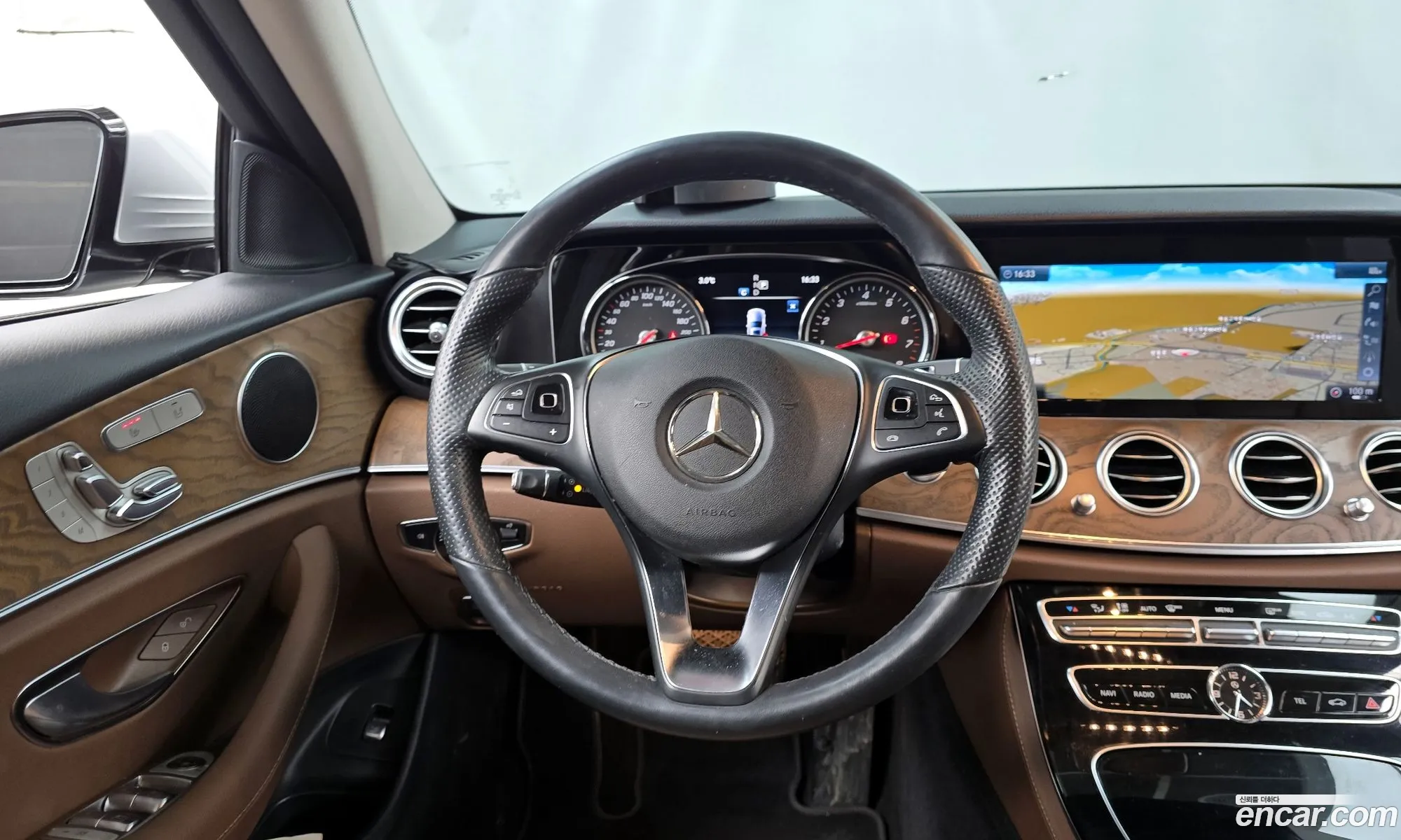 Mercedes-Benz E-Class W213 2017 — 10