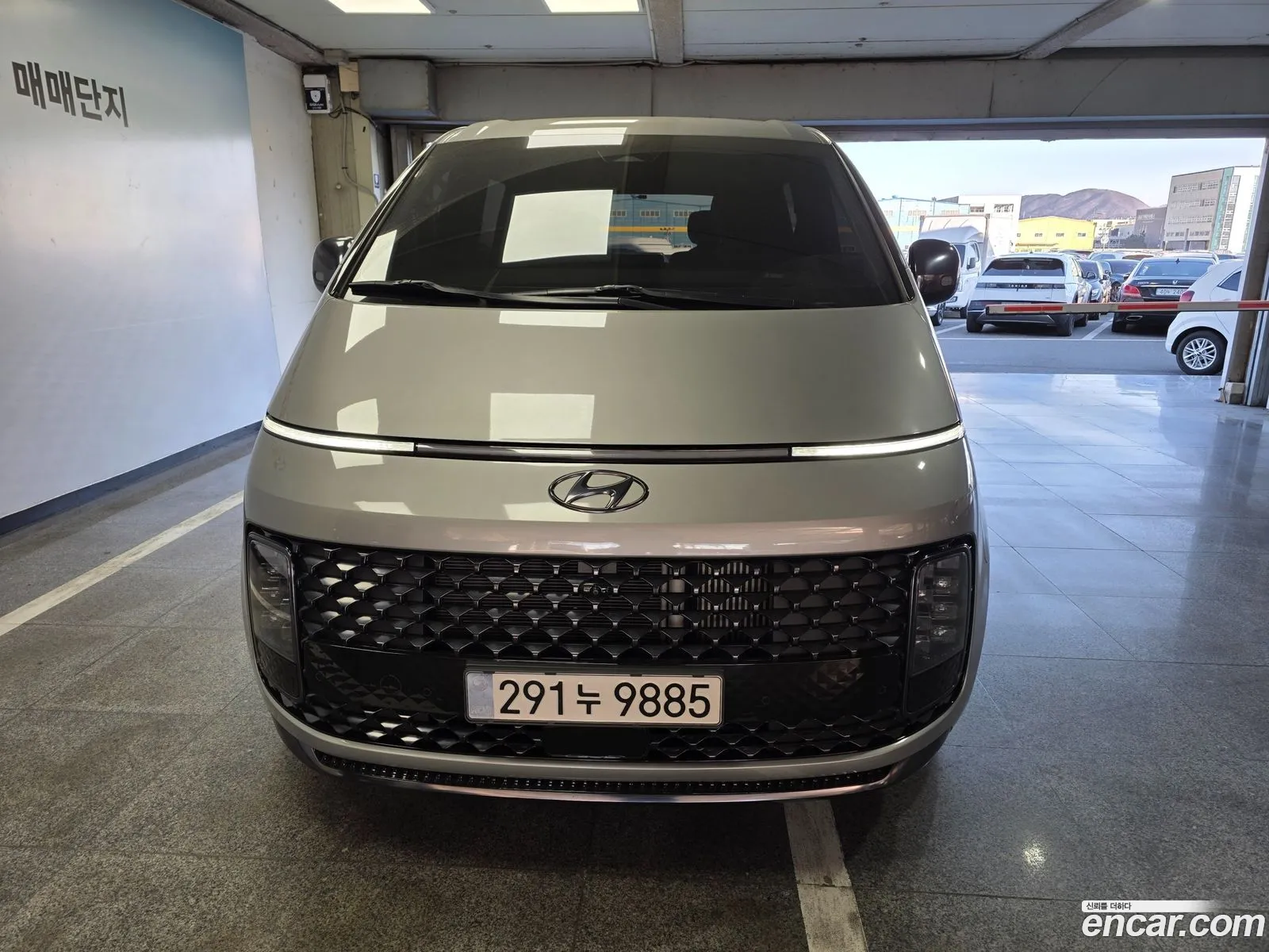 Hyundai Staria 2024 — 13