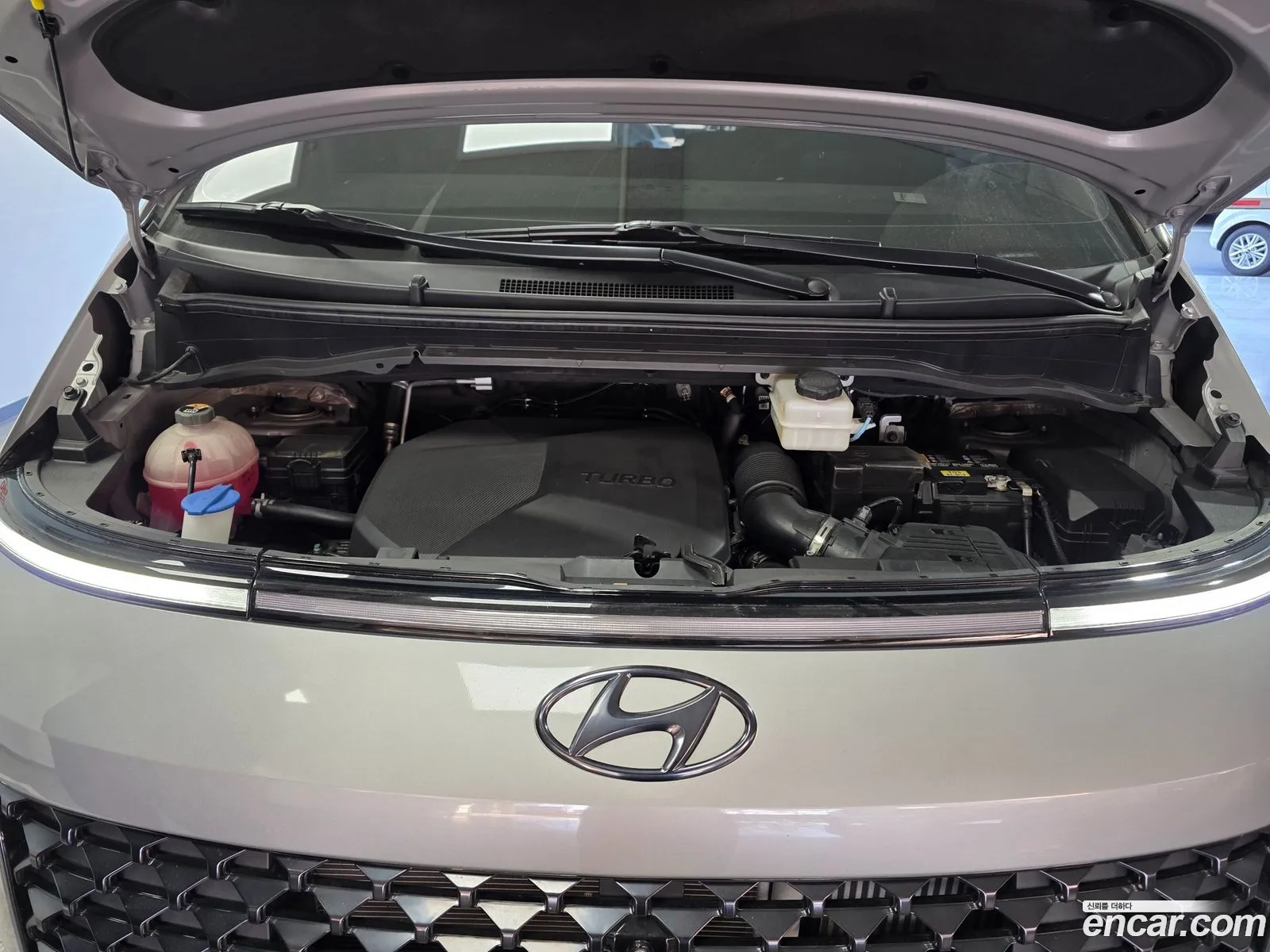 Hyundai Staria 2024 — 16