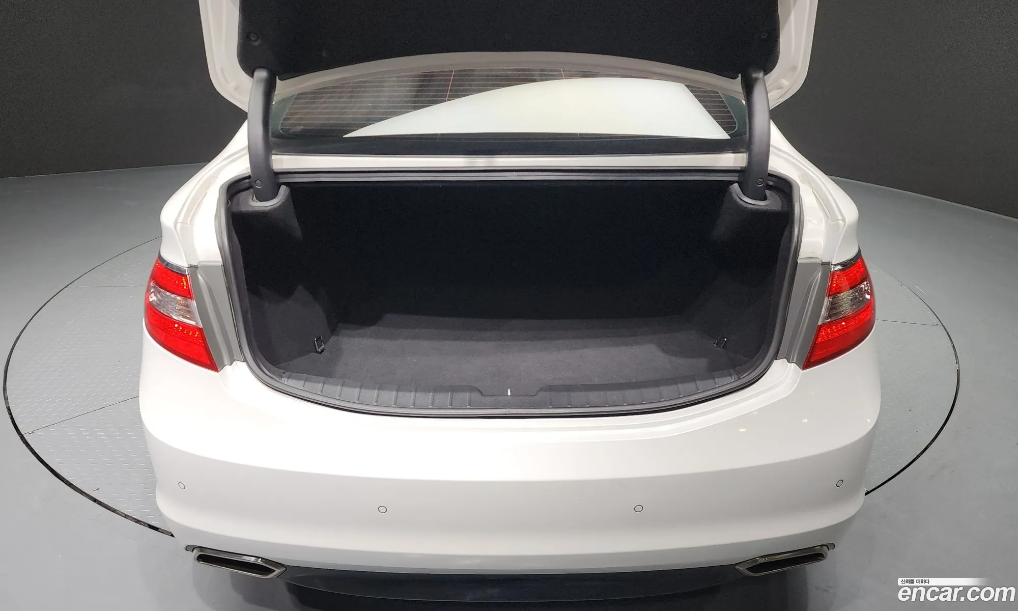 Hyundai Grandeur HG 2015 — 20