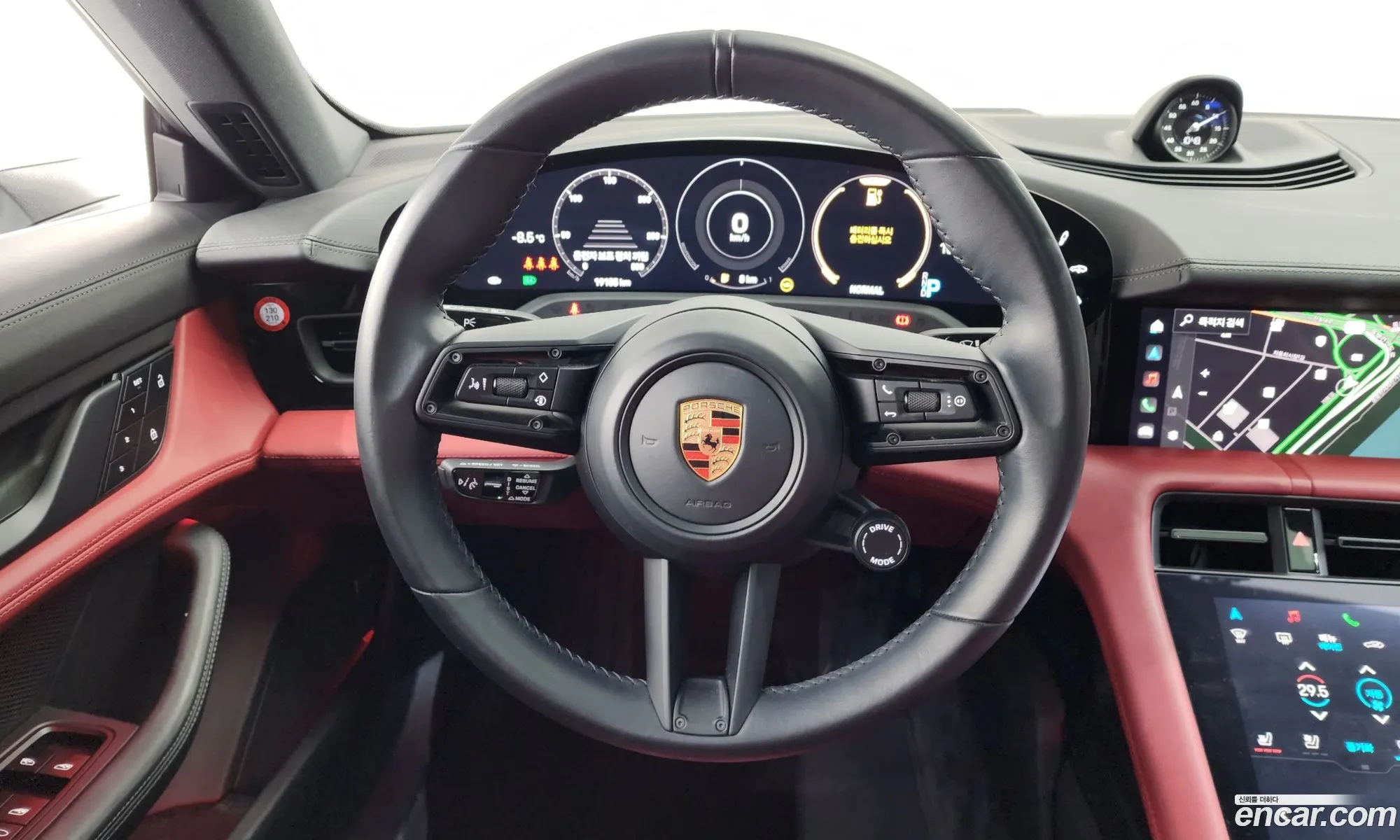 Porsche Taycan 2023 — 10