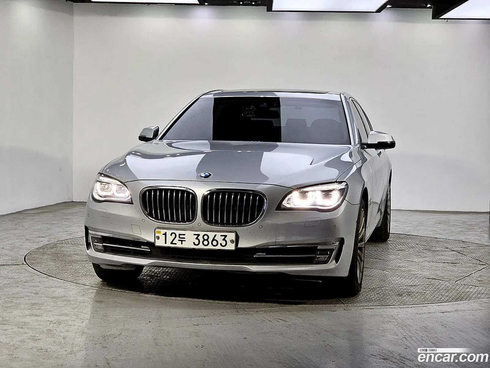 BMW 7 Series 2012 — 17