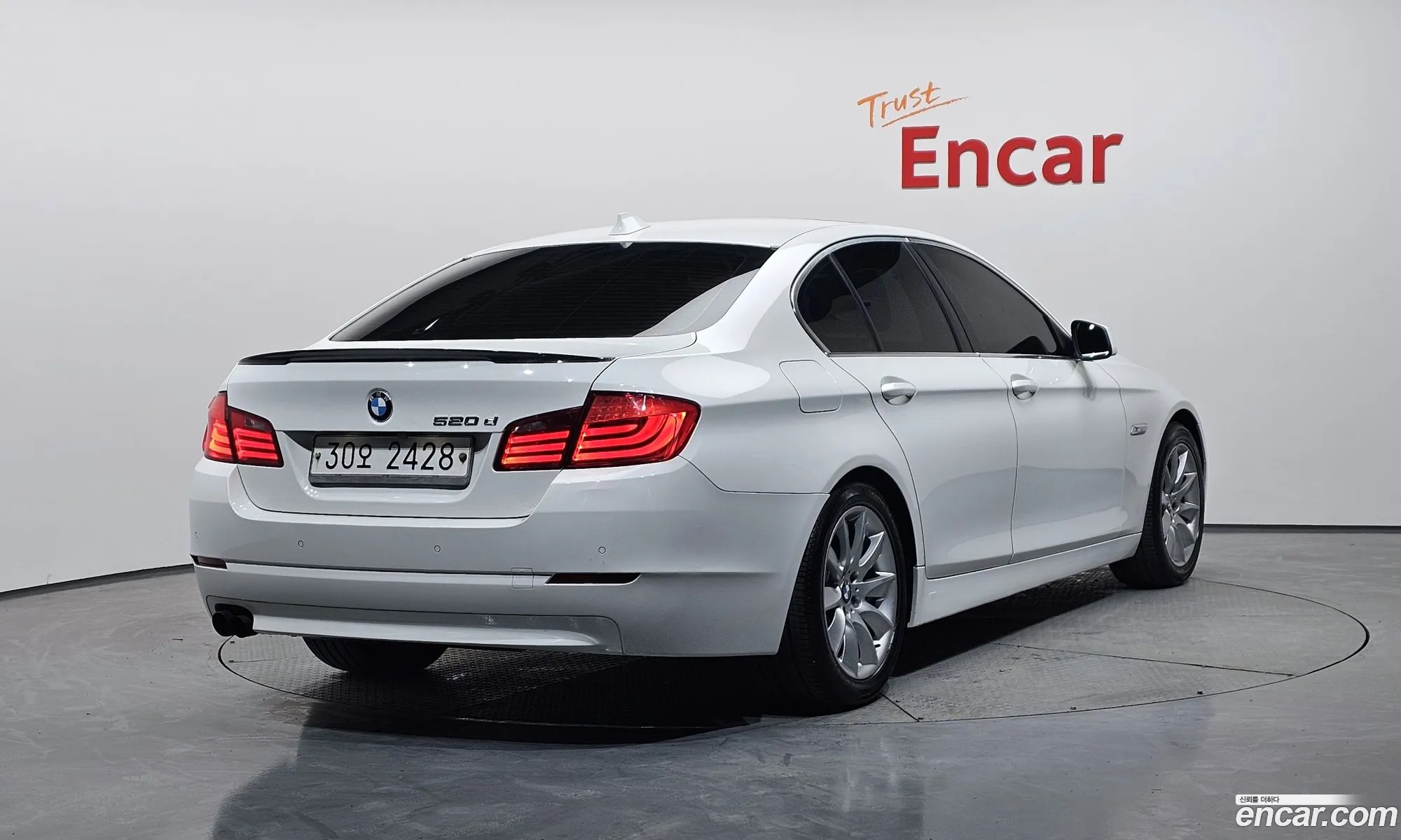 BMW 5 Series 2011 — 7