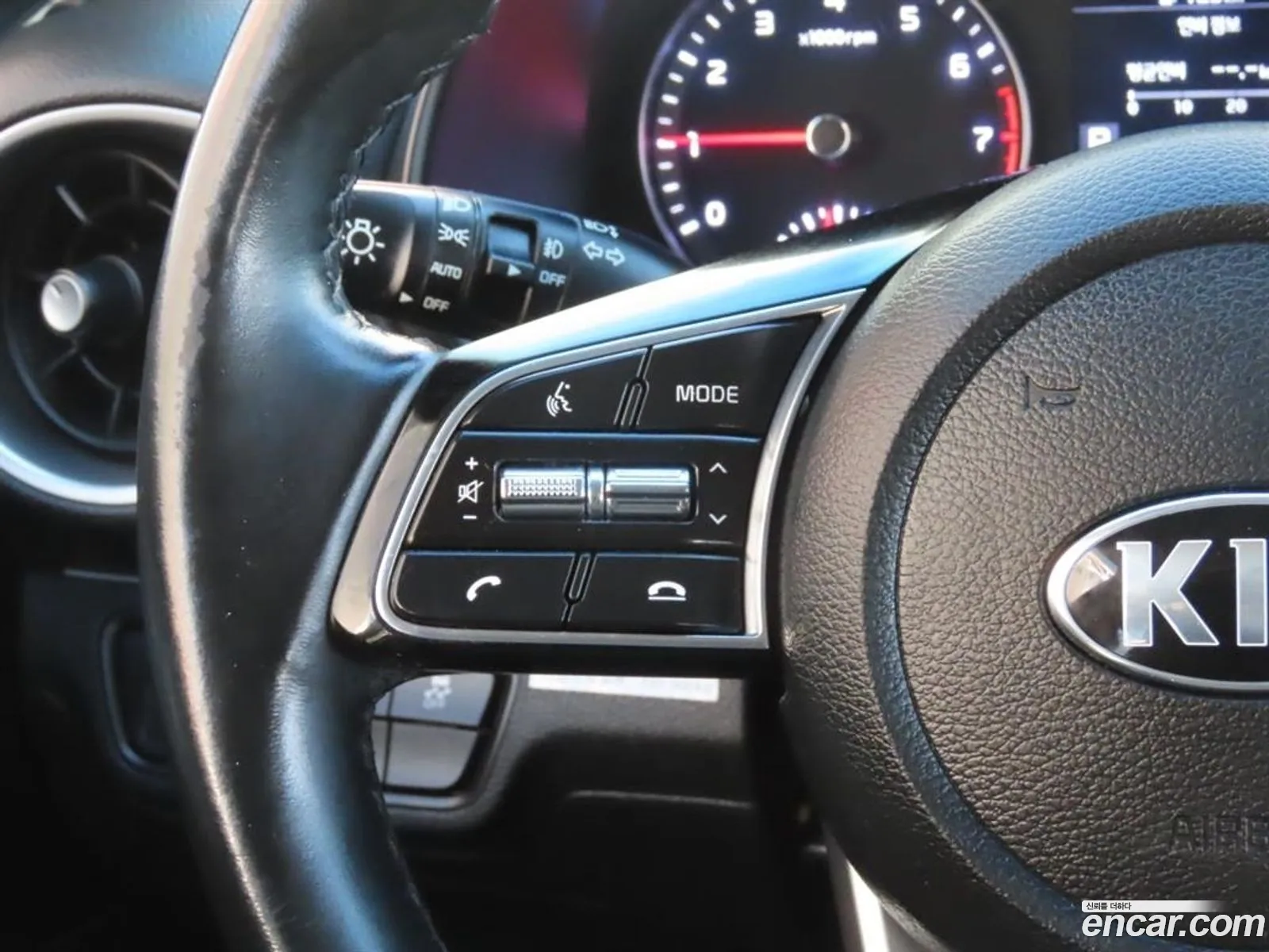 Kia K3 2018 — 19