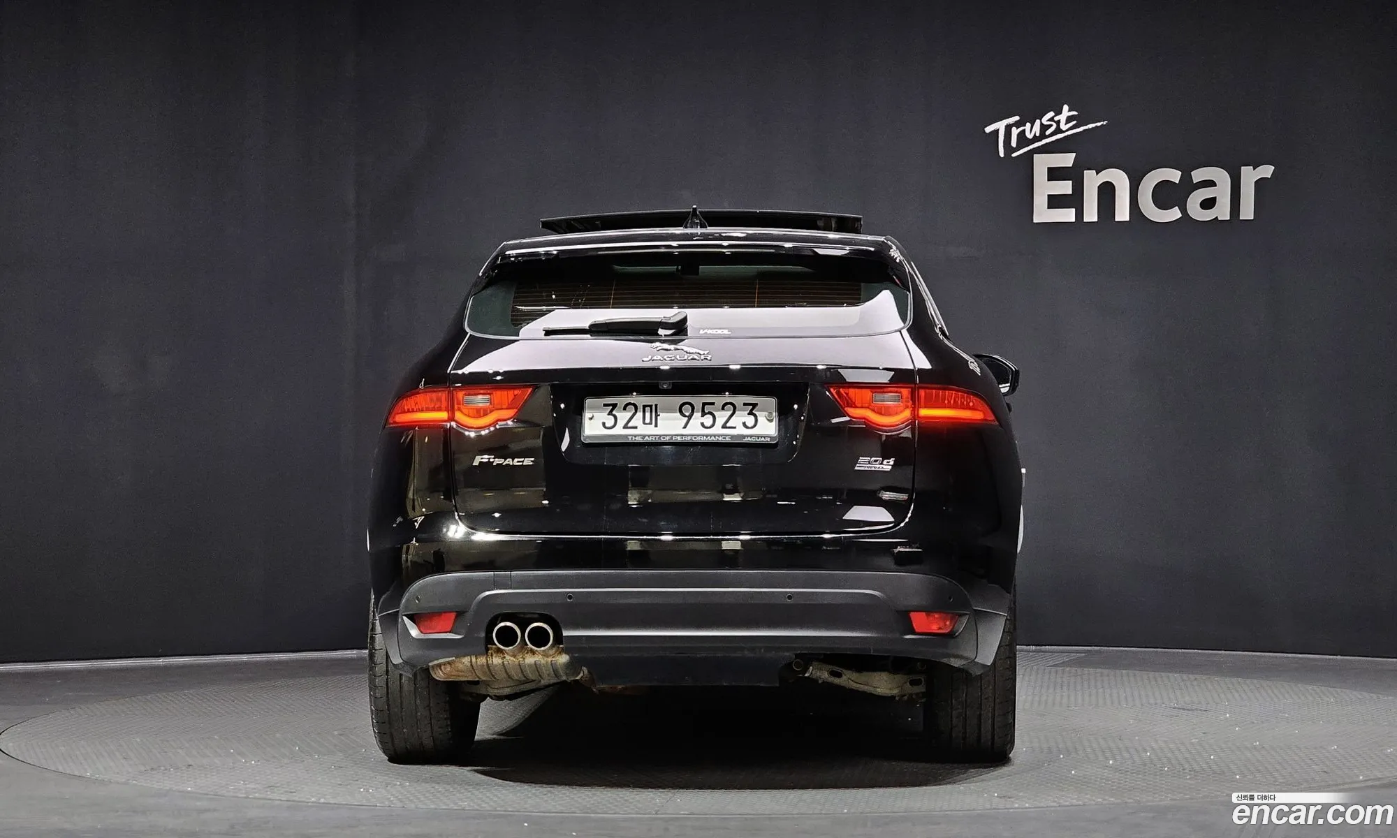 Jaguar F-Pace 2017 SADCA2BN6HA072412 — 3