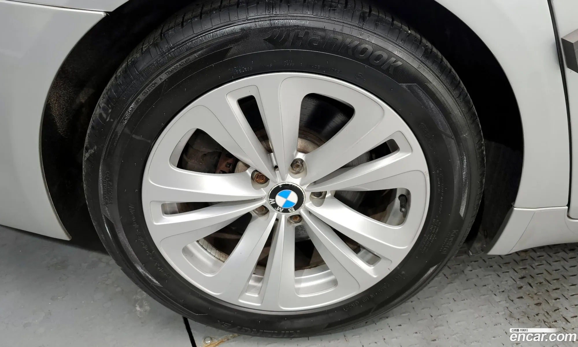 BMW 7 Series 2011 WBAKB4108BC915489 — 12