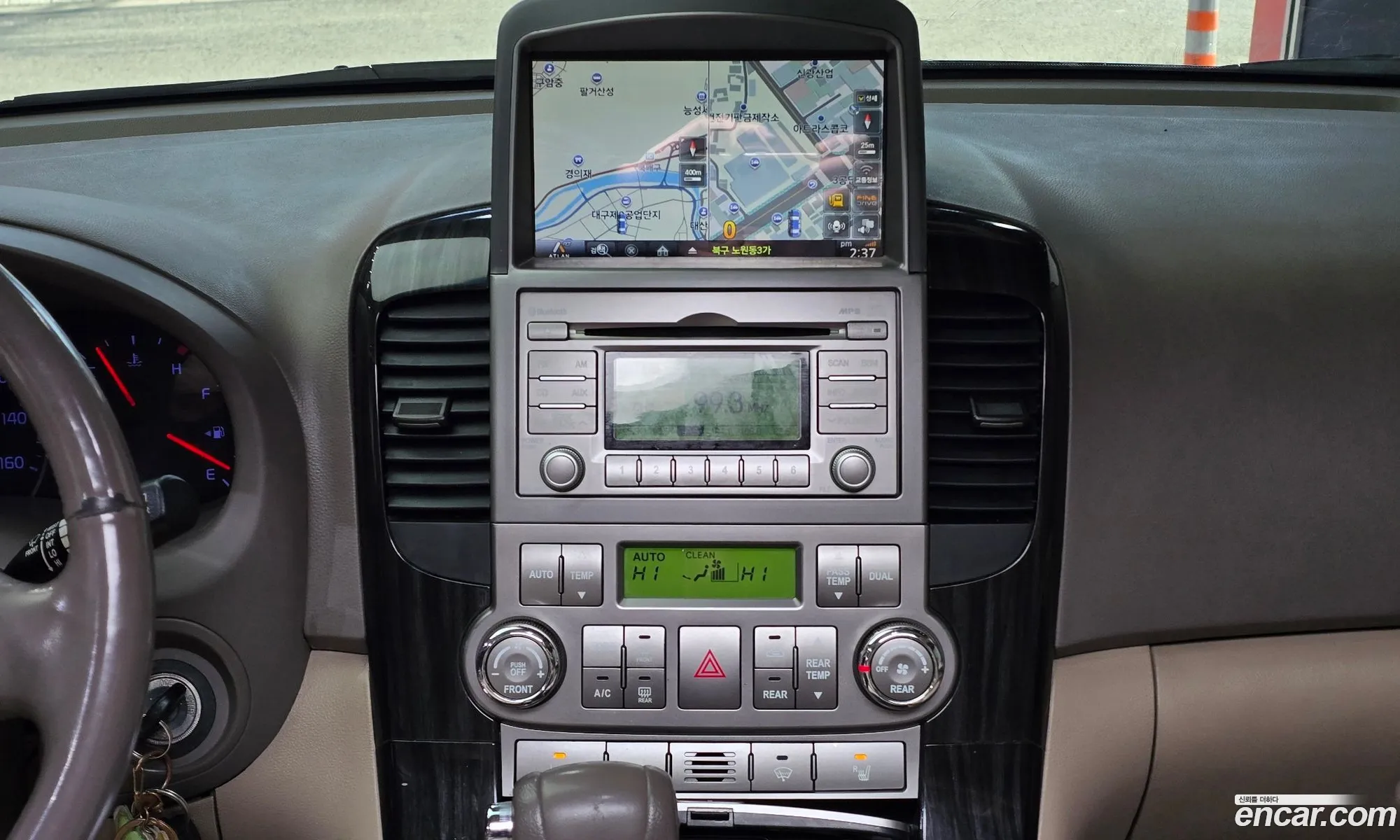Kia Carnival R 2013 — 19