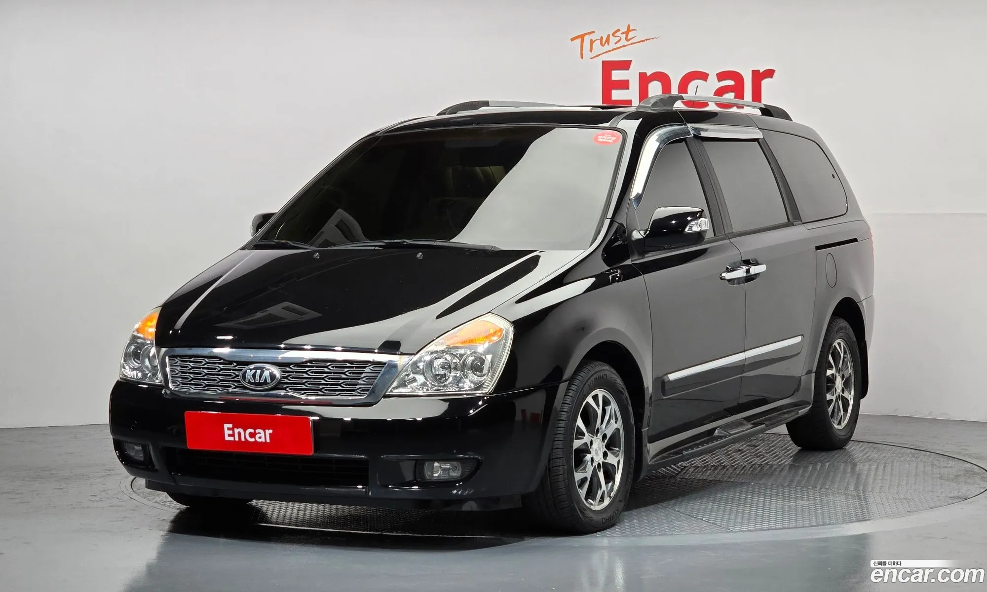 Kia Carnival R 2013 — 7