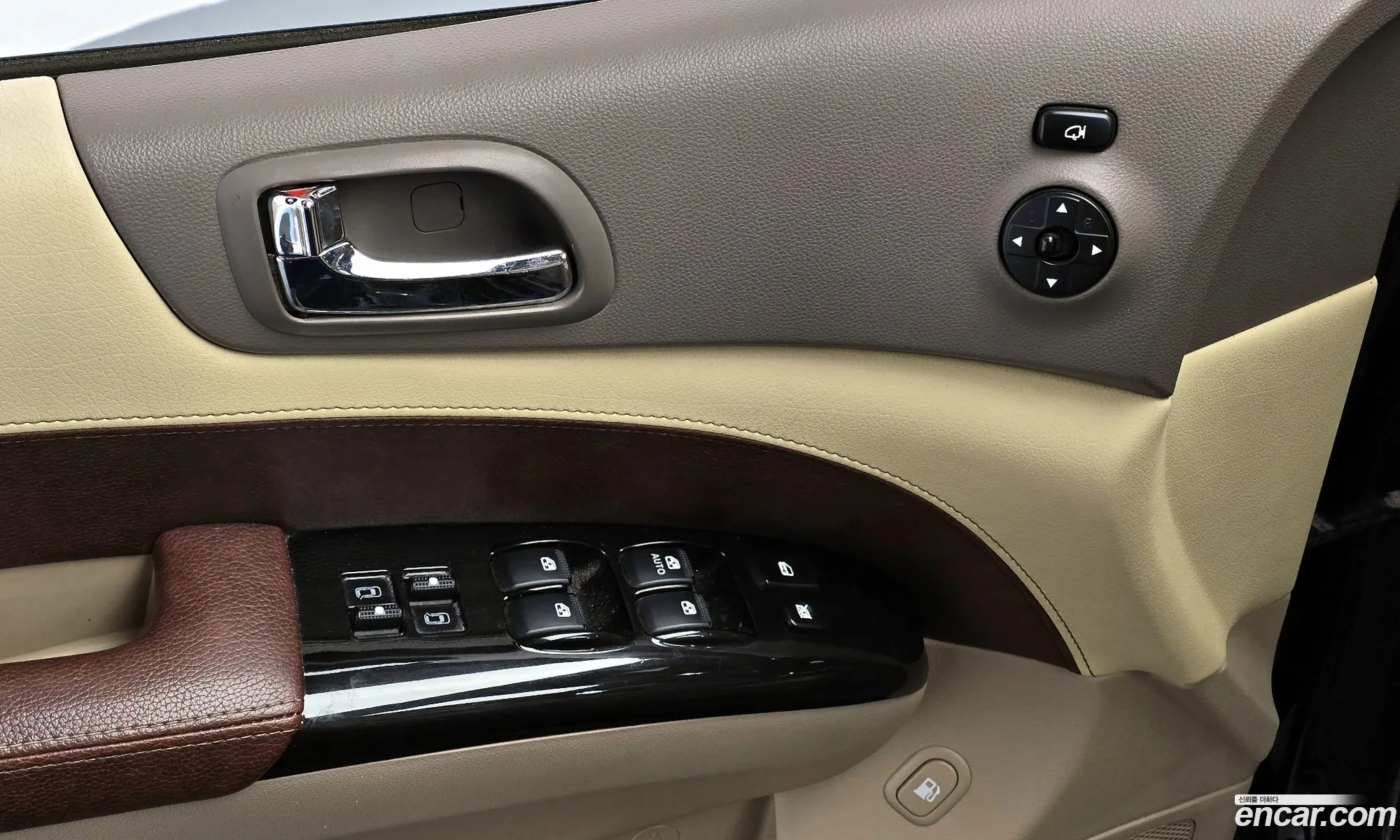 Kia Carnival R 2013 — 11