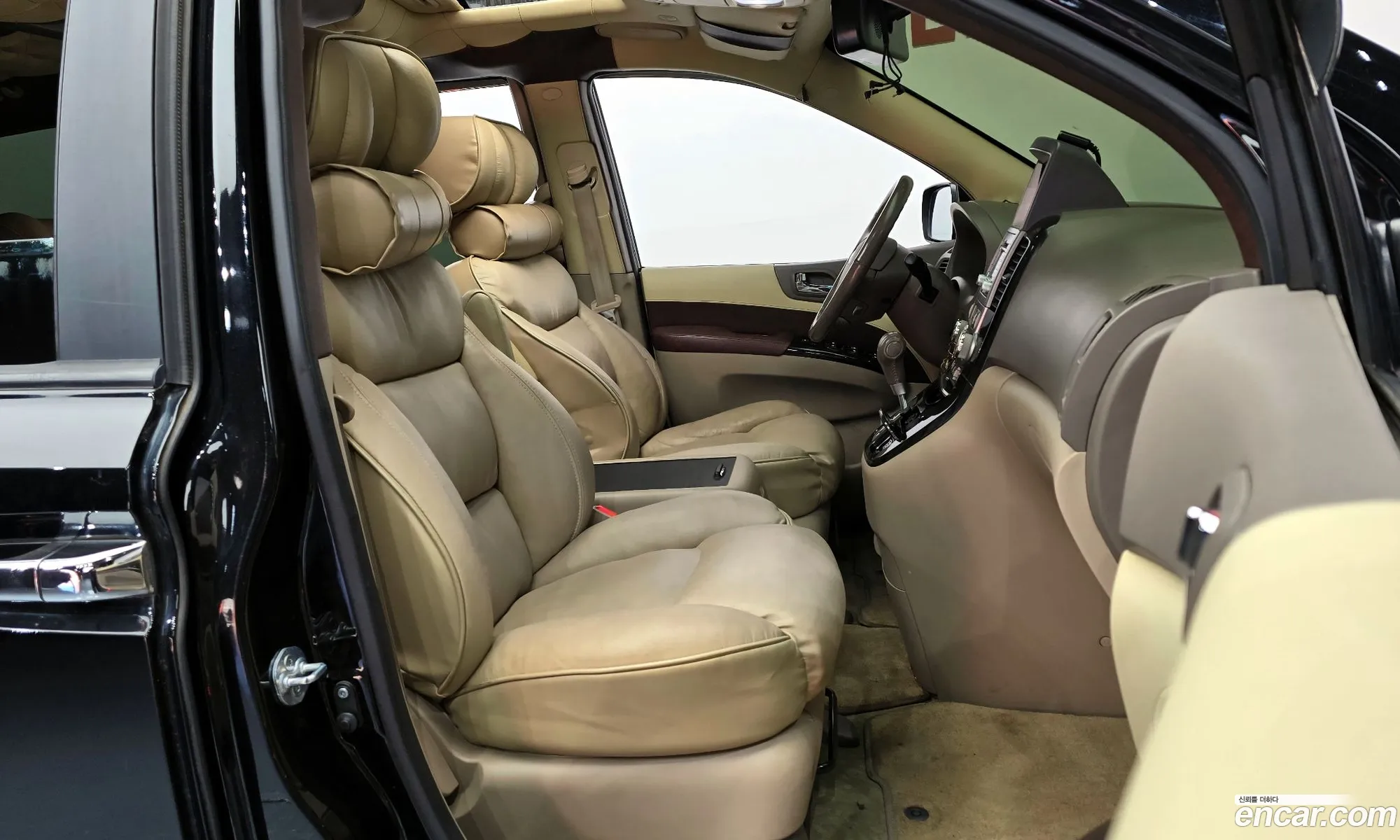 Kia Carnival R 2013 — 6