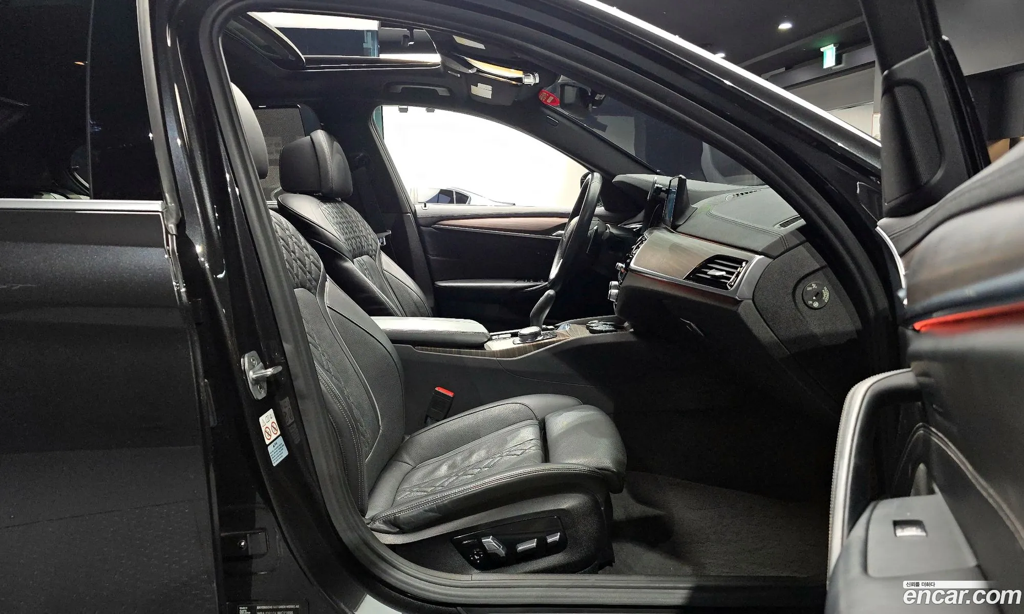 BMW 5 Series 2017 WBAJD910XJWC11698 — 16