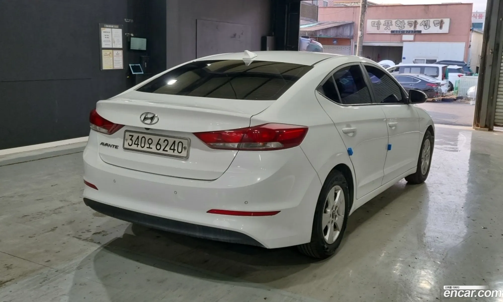 Hyundai Elantra AD 2018 — 2