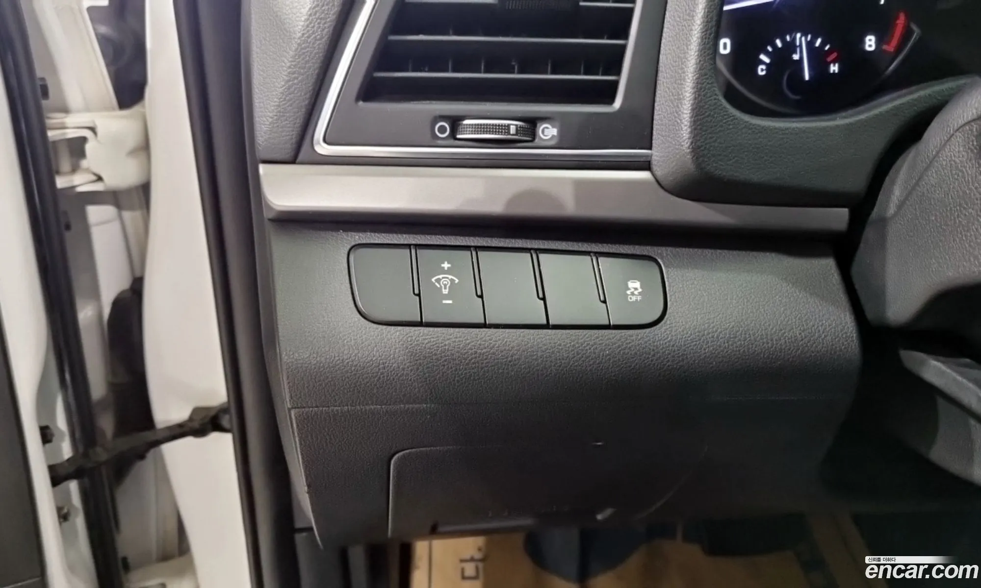 Hyundai Elantra AD 2018 — 6