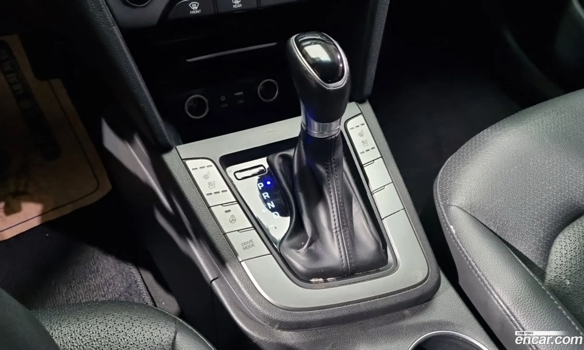 Hyundai Elantra AD 2018 — 15