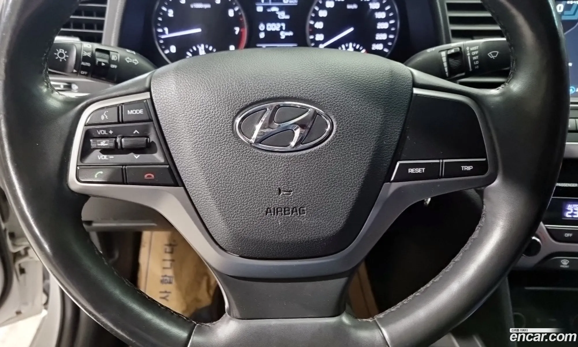 Hyundai Elantra AD 2018 — 7