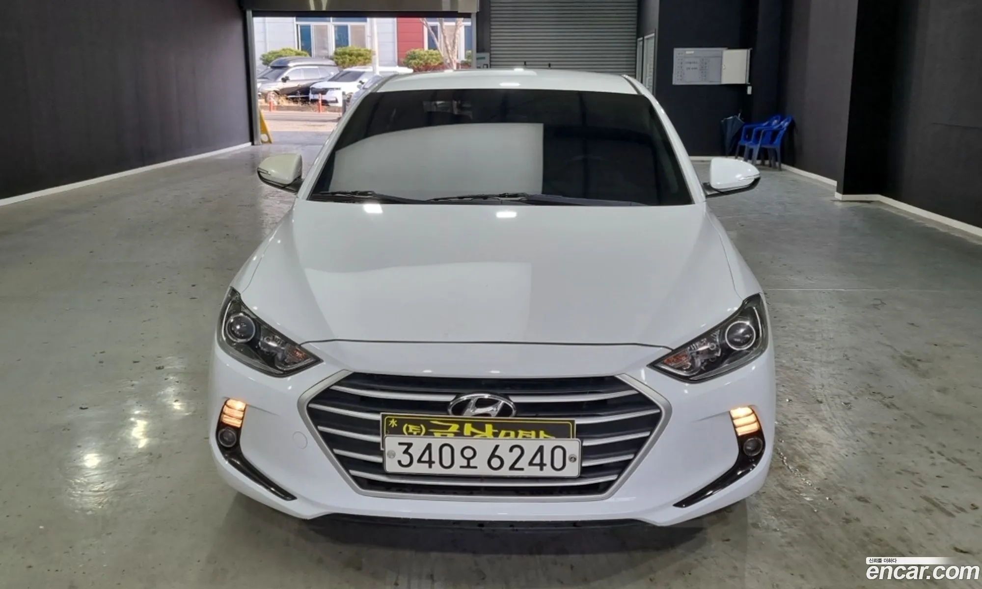 Hyundai Elantra AD 2018 — 16