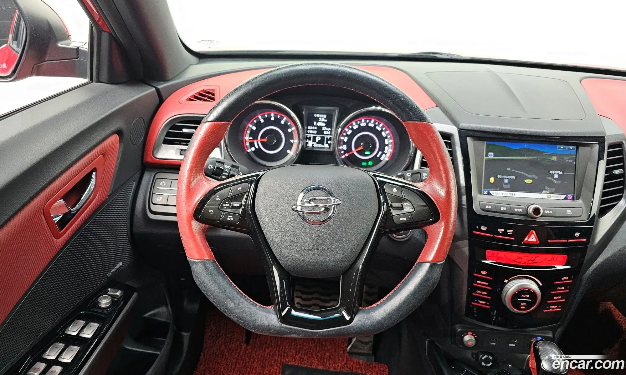 KG Mobility (SsangYong) Tivoli 2016 — 11